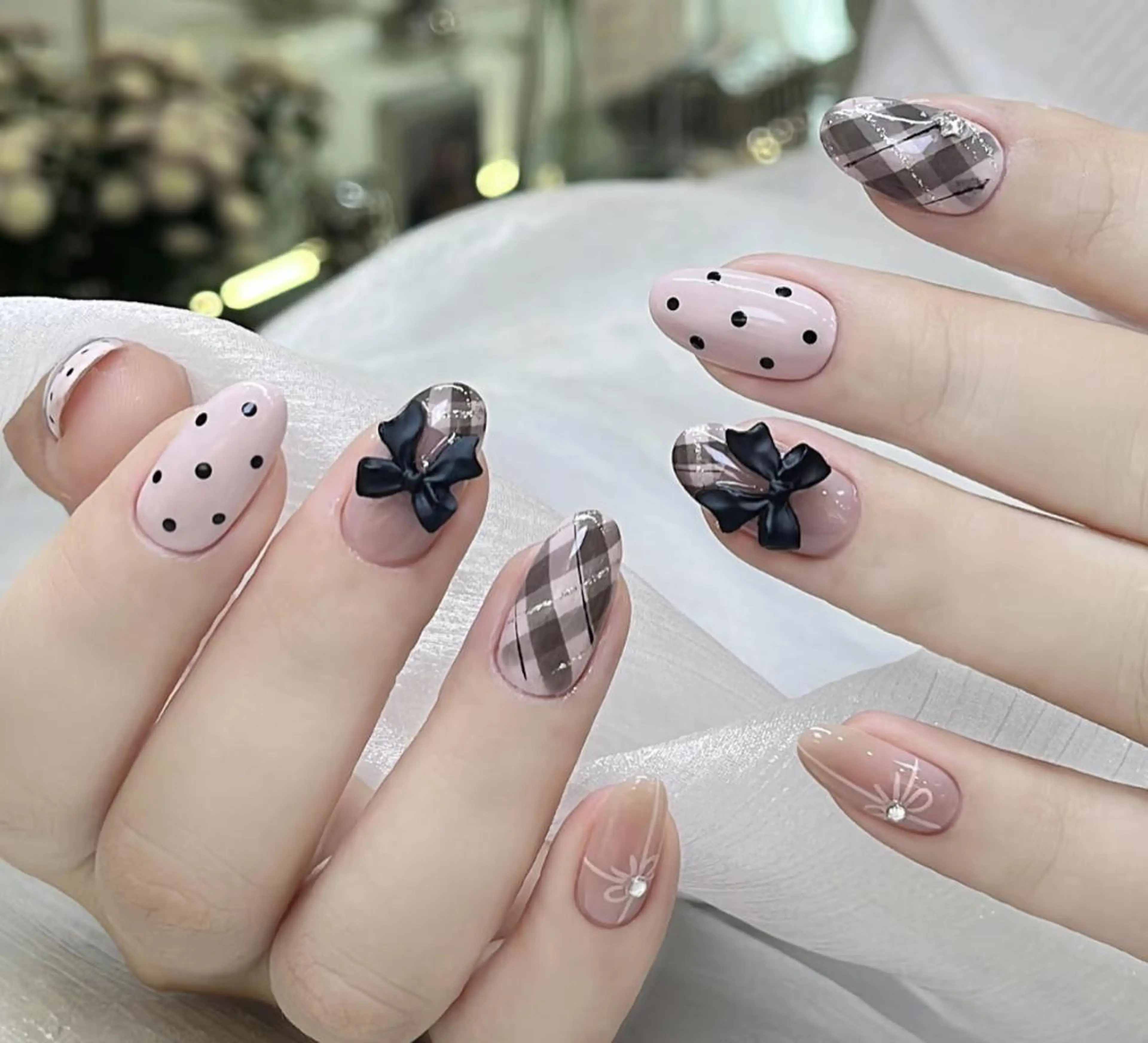 ネイル ハンドネイル 🎀 Ayaka_nailのネイルデザイン