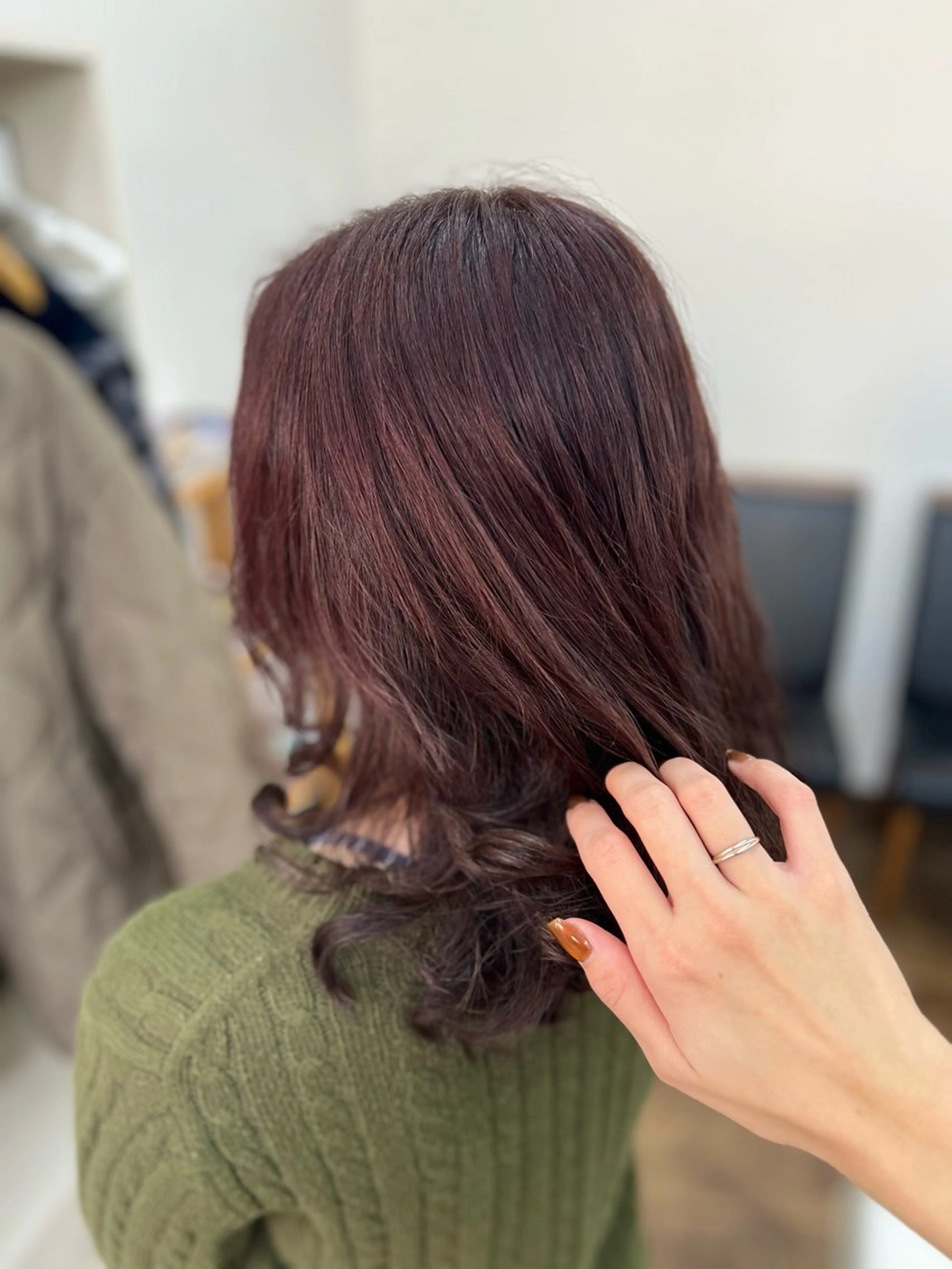 セミロング カラー カット ヘアカラー トリートメント AQAFit所属・藤野 莉奈のヘアスタイル