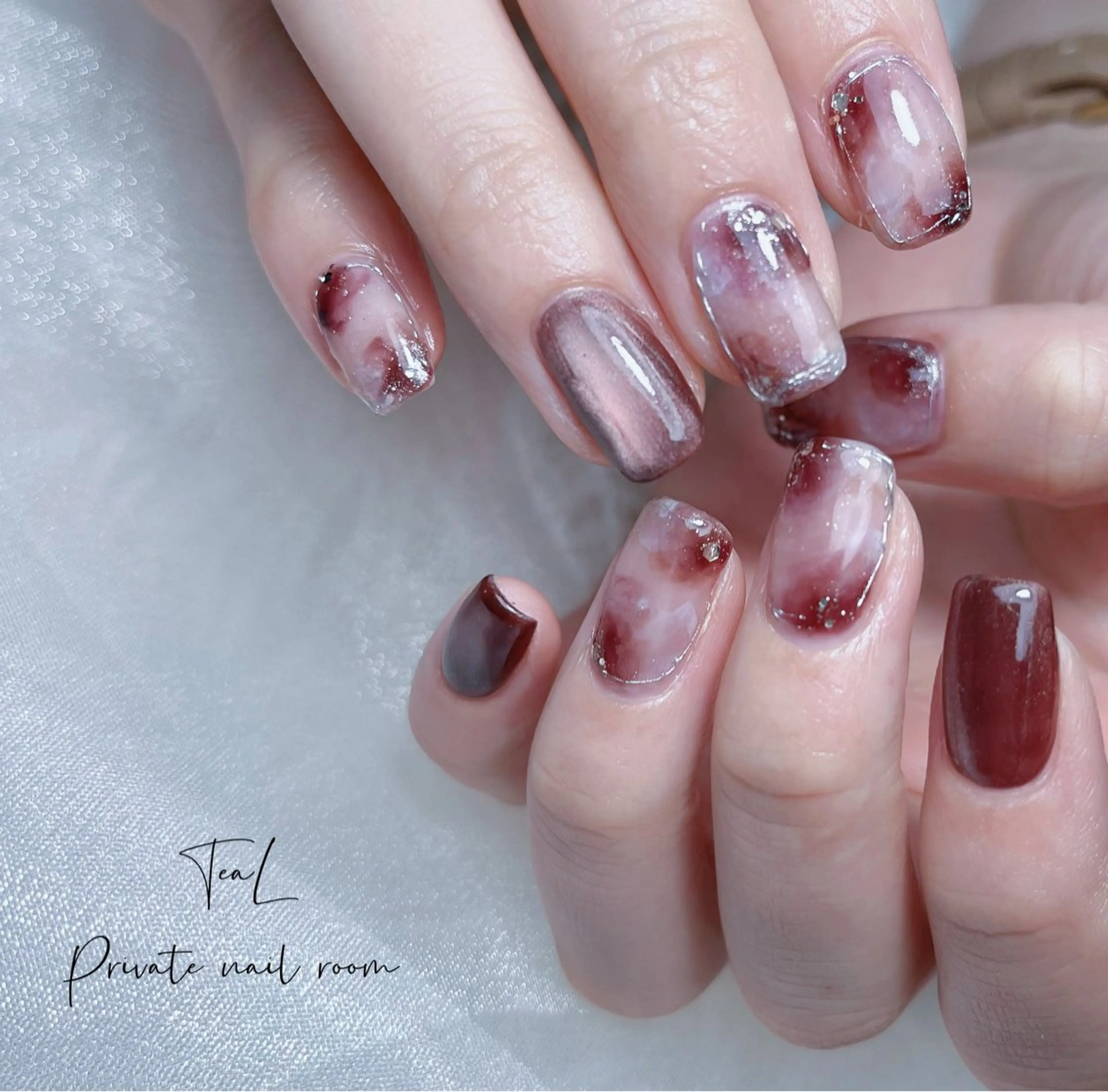 ネイル マグネットネイル ニュアンスネイル TeaL nailのネイルデザイン