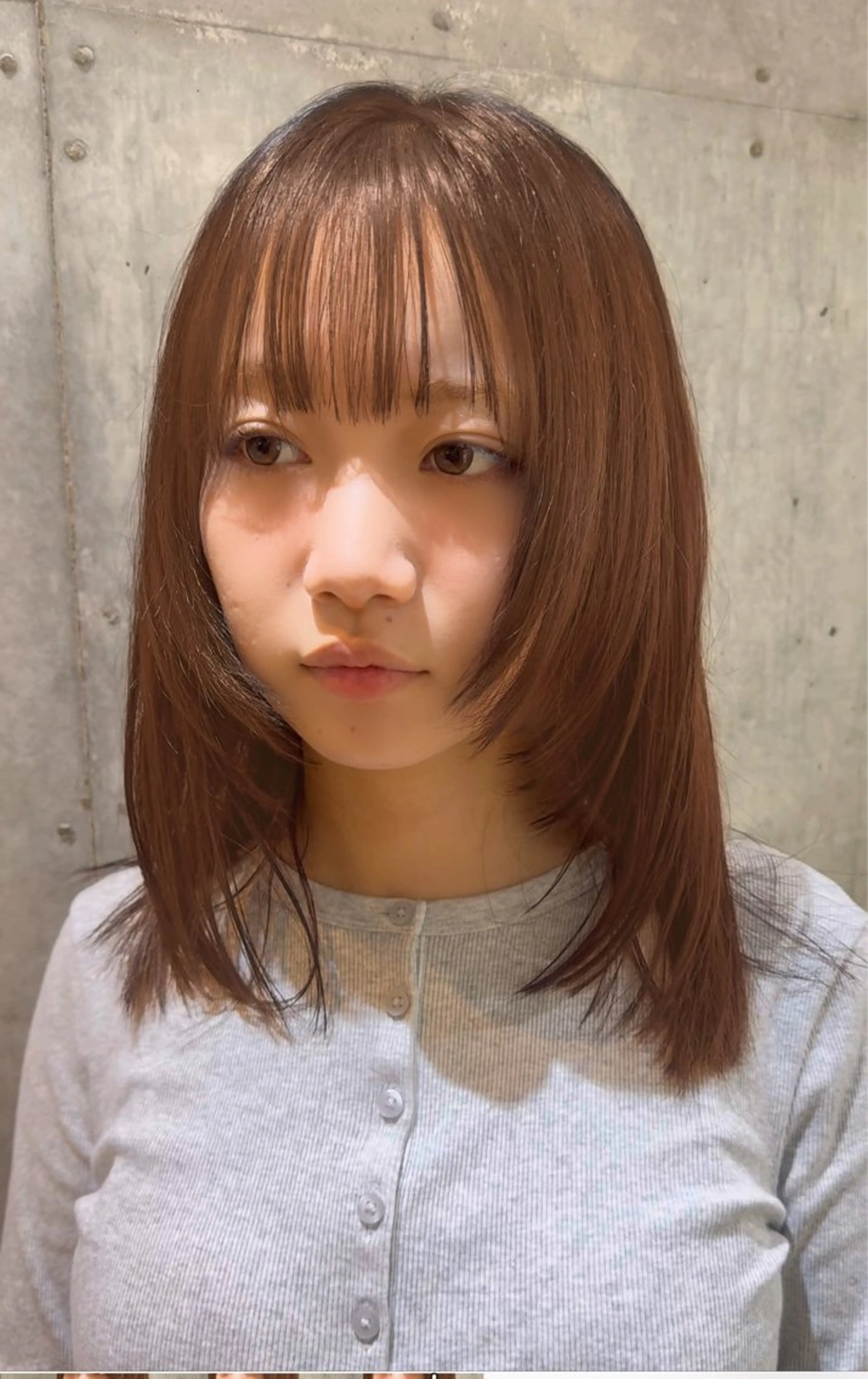 ミディアム レイヤーカット カット ヘアカラー fil横浜 髪質改善トリートメント/縮毛矯正/韓国レイヤーカット【フィル】所属・韓国式パーマ🔥 ブリーチ🔥TOMOのヘアスタイル