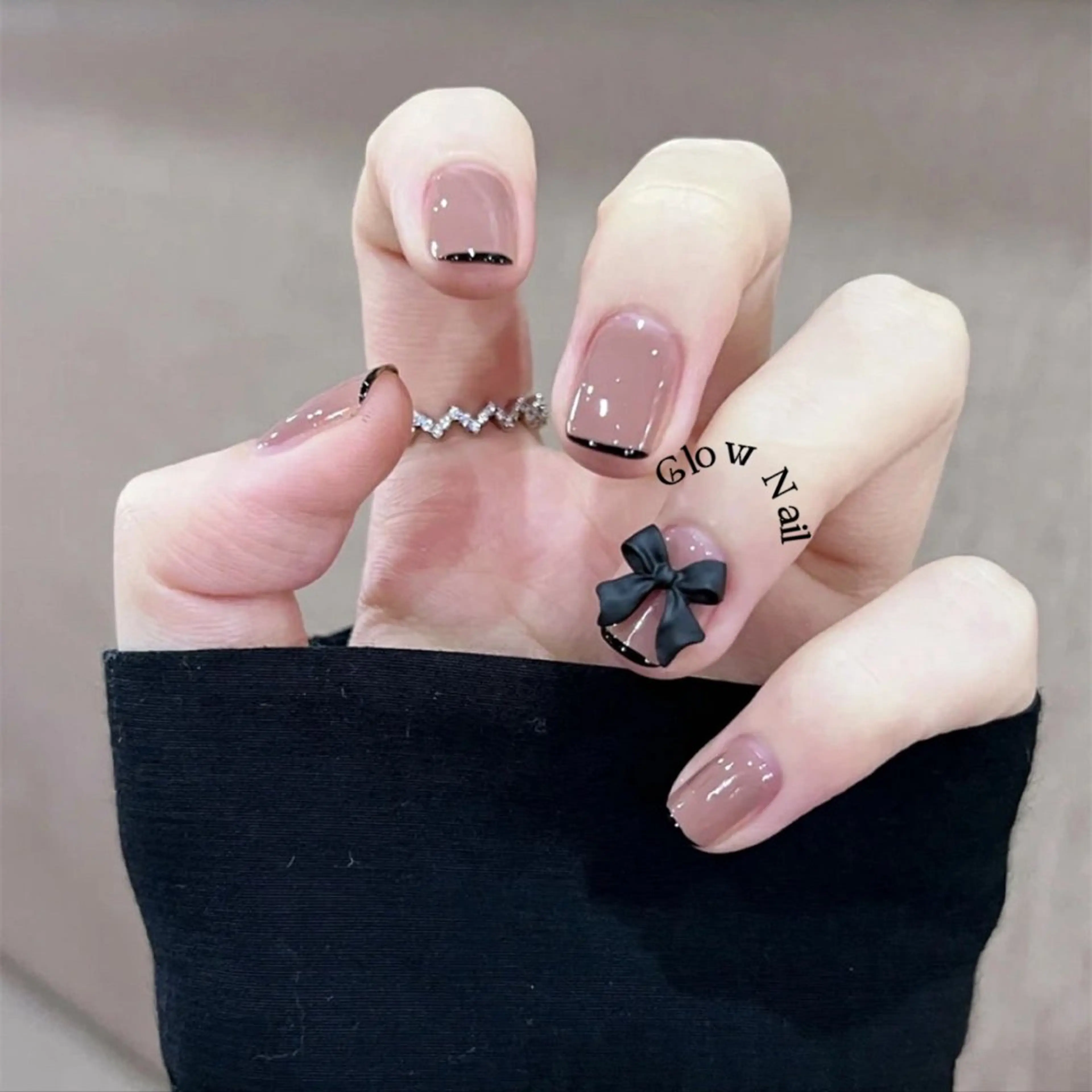 ネイル Glow Nail スカルプ専門店のネイルデザイン