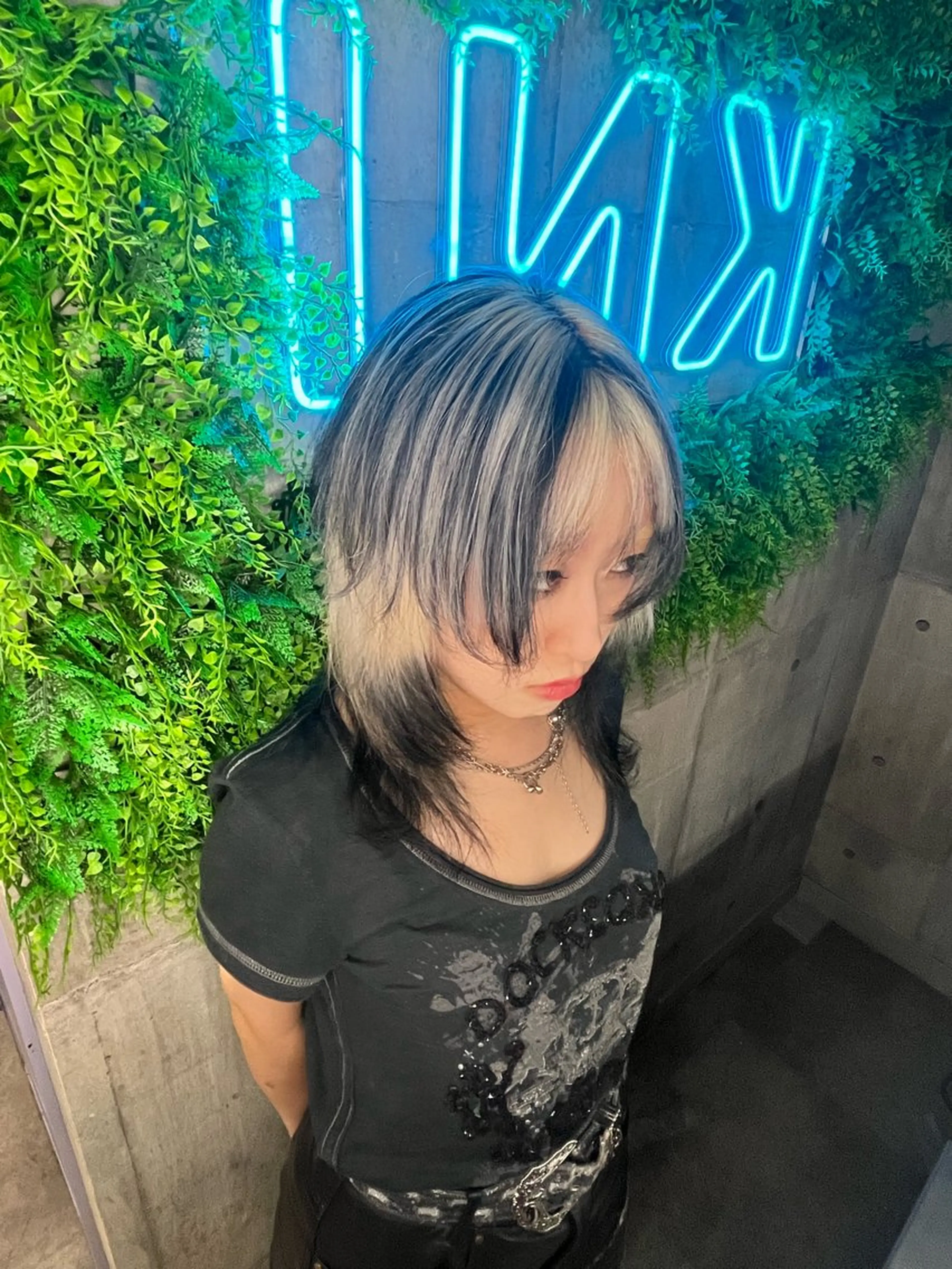 ミディアム カラー カット ヘアカラー トリートメント ヘアセット 個性派ウルフ/メンズ /ブリーチ/渋谷のヘアスタイル