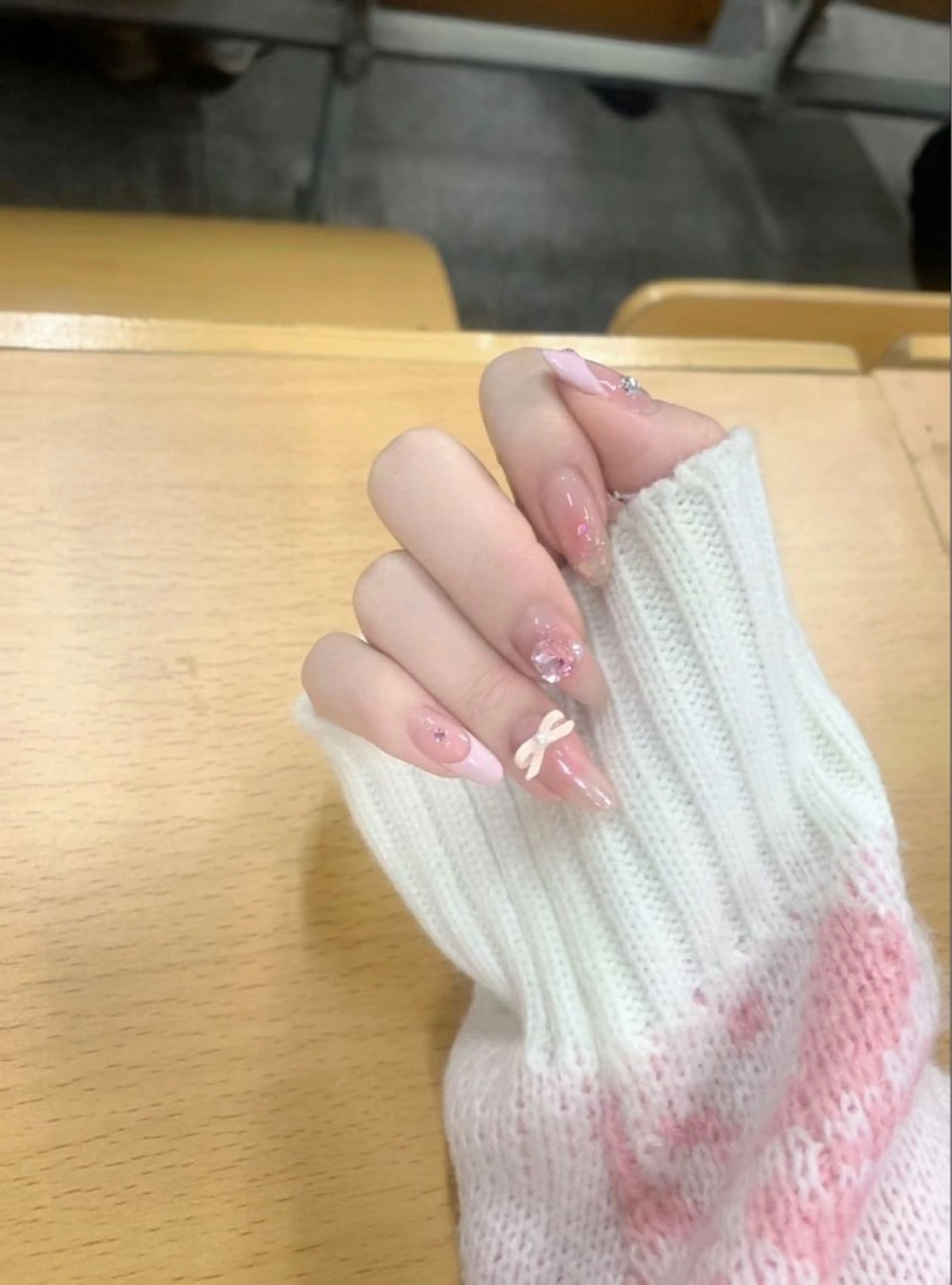 カラー グラデーションカラー ピンクカラー ハンドネイル AIN Nailのネイルデザイン