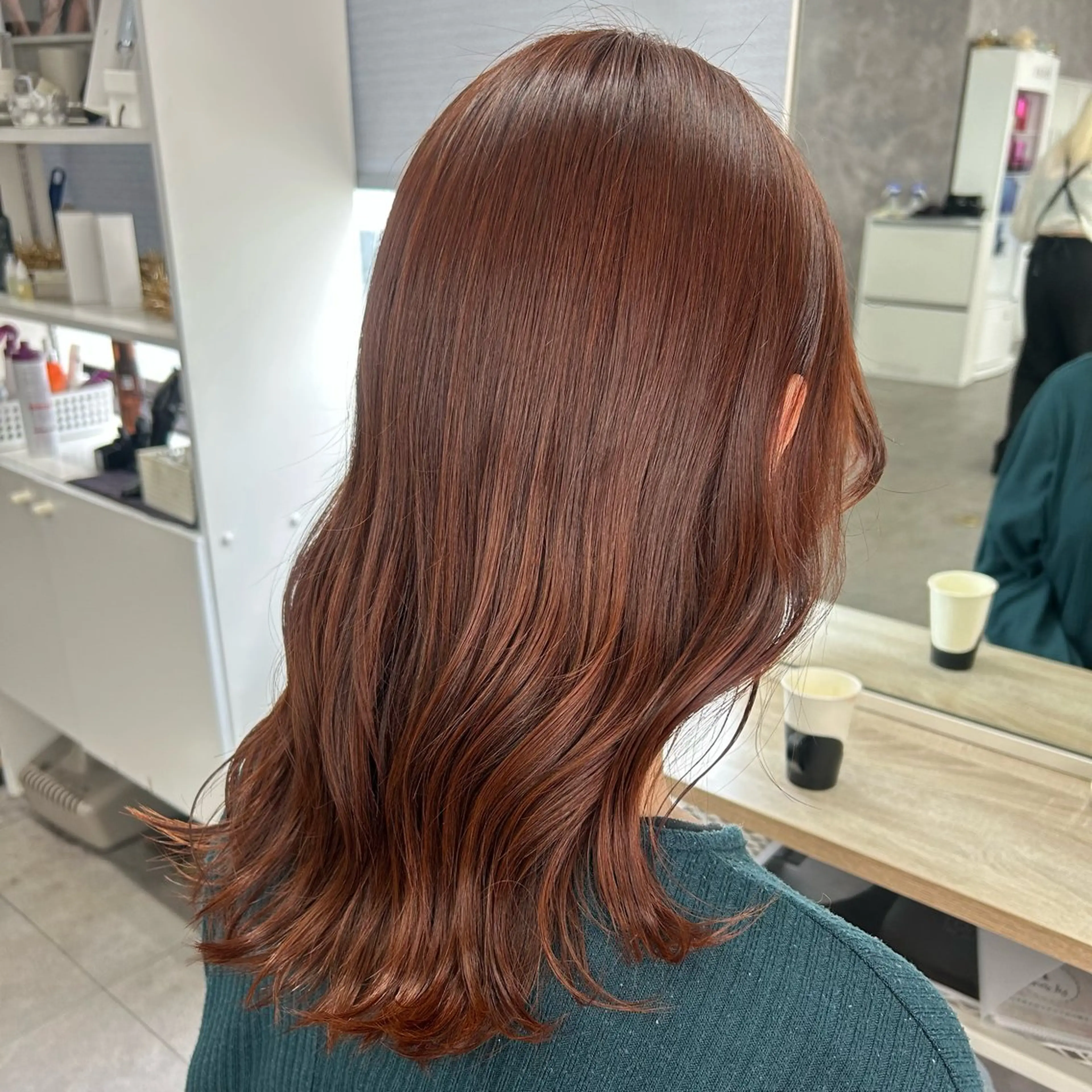 ミディアム カット ヘアカラー トリートメント 暖色カラー🪷 オタク美容師🎶のヘアスタイル