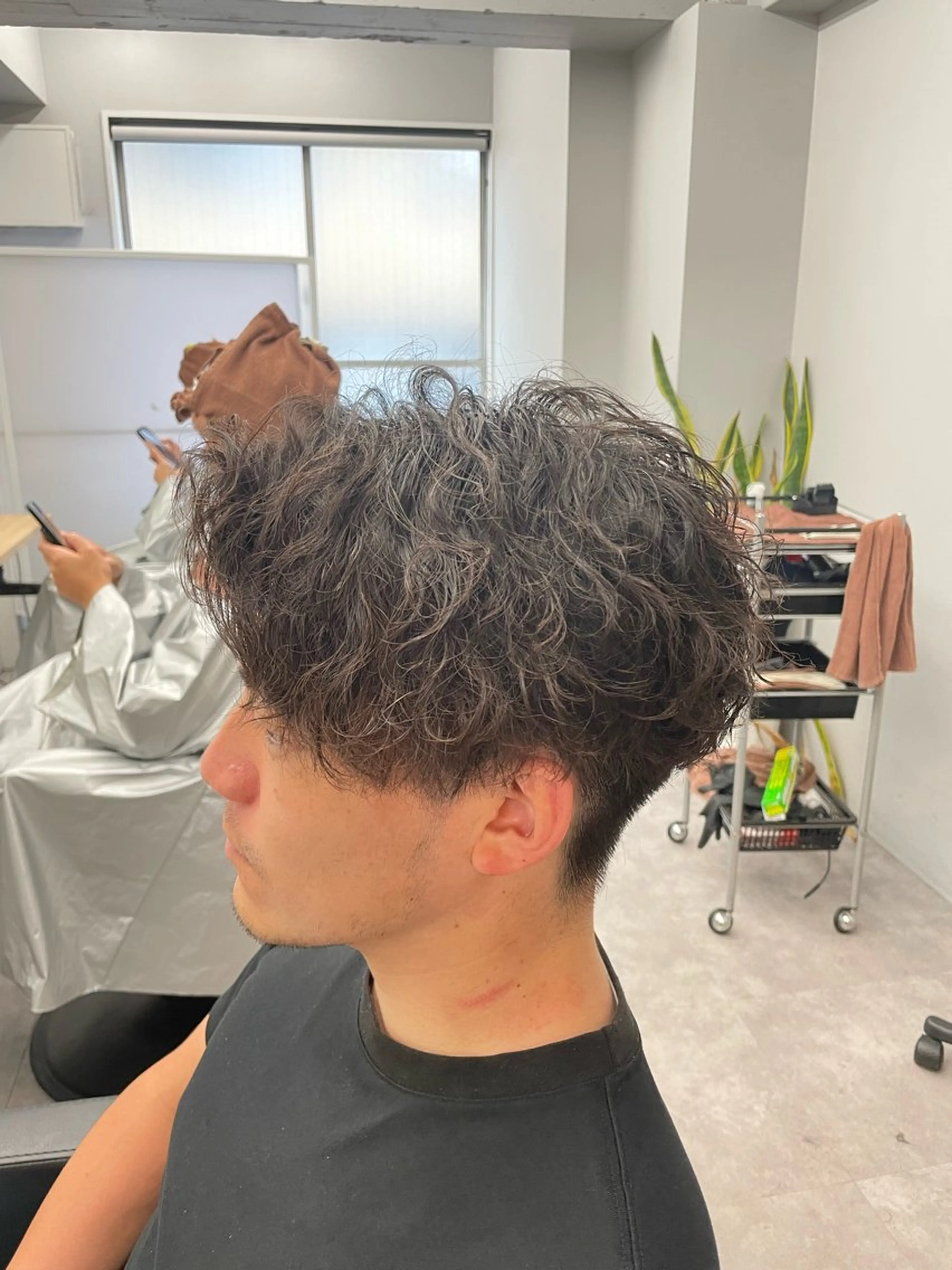 ショート パーマ メンズ カット パーマ 社会人向けパーマ 北千住No.1林和輝のヘアスタイル