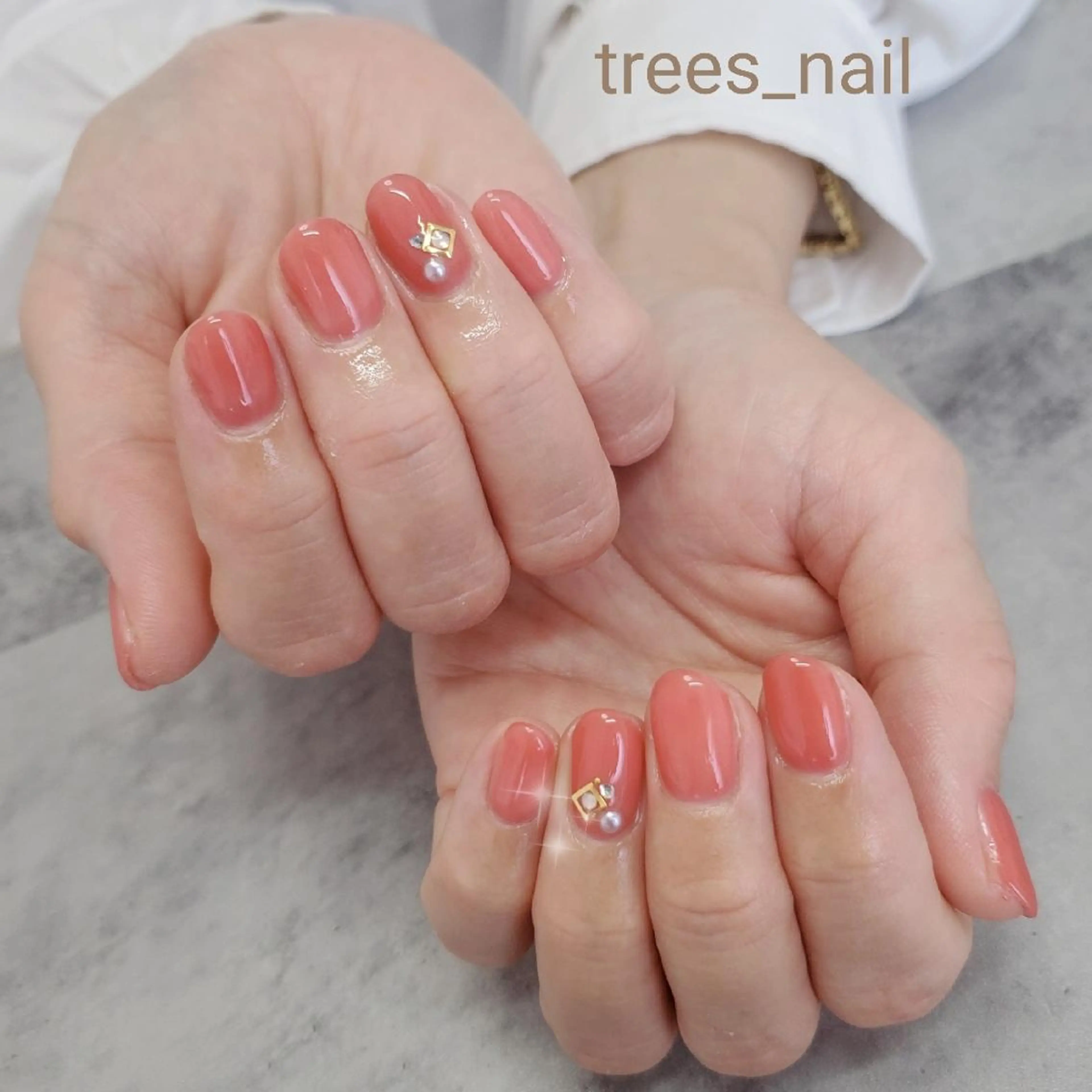 ネイル ワンカラーネイル ピンク シンプルネイル 春ネイル trees_ nailのネイルデザイン