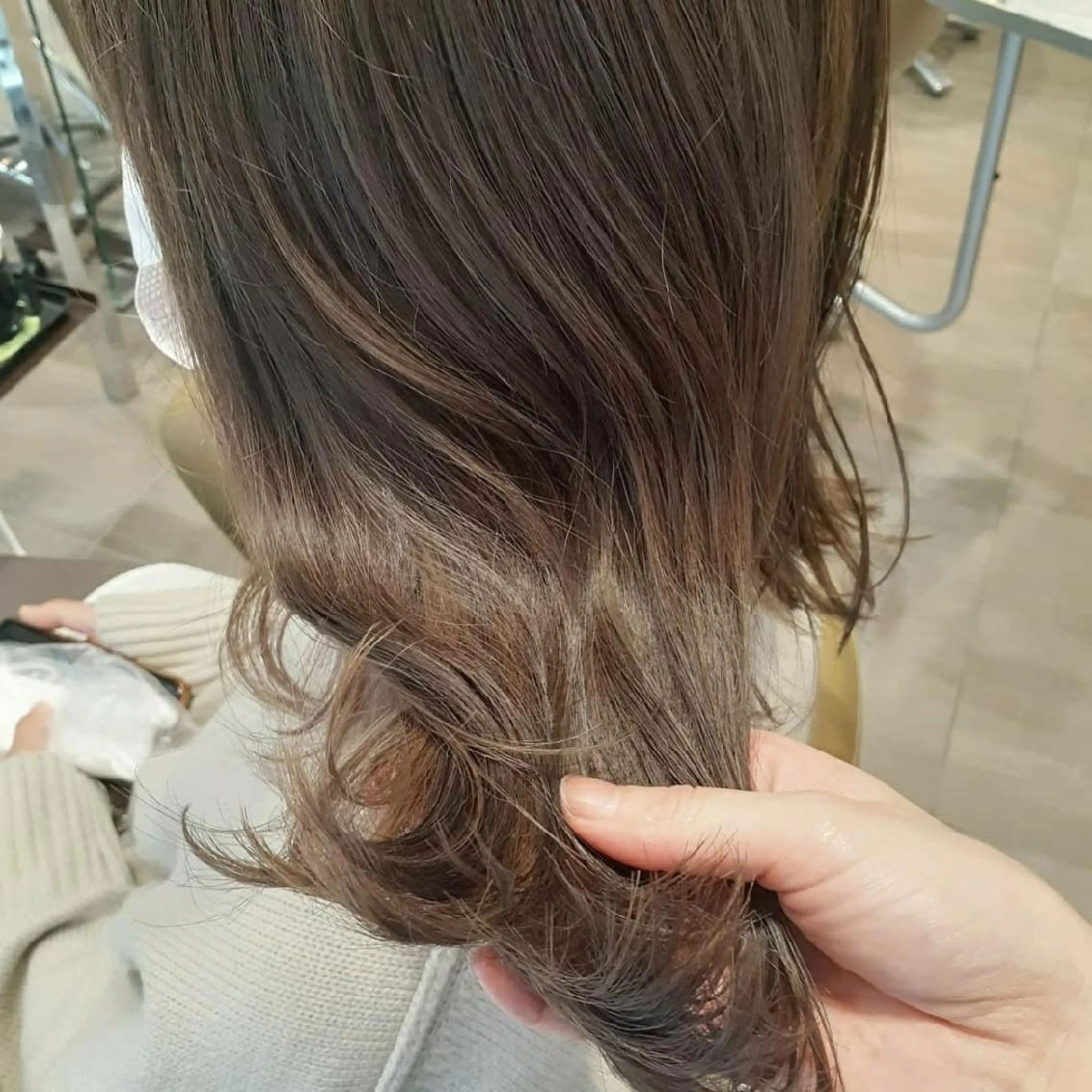 ミディアム カラー 高橋 彩のヘアスタイル