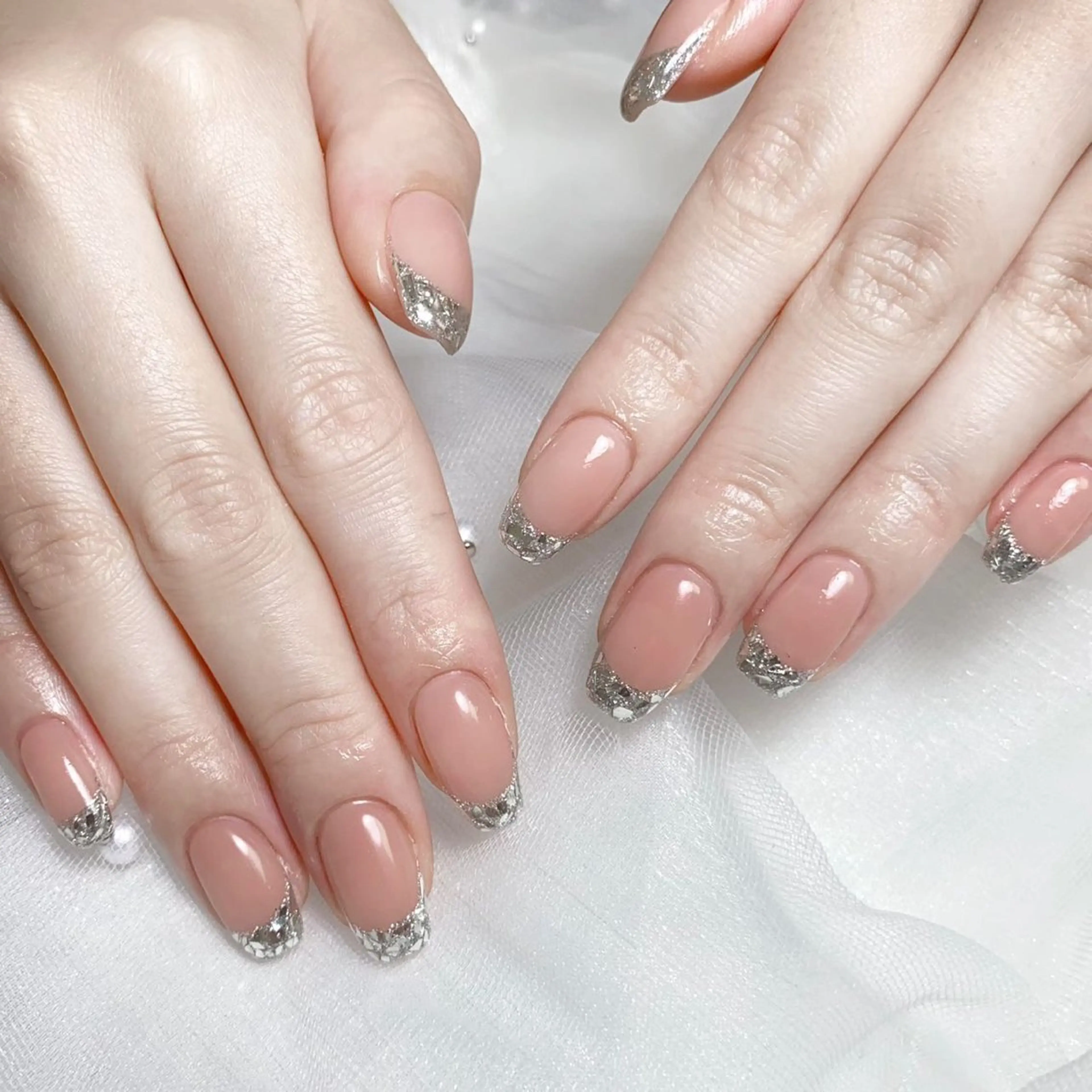 ネイル アートネイル オーロラネイル ガーリー キラキラネイル 韓国ネイル ハンドネイル Nail salon 木にいるのネイルデザイン