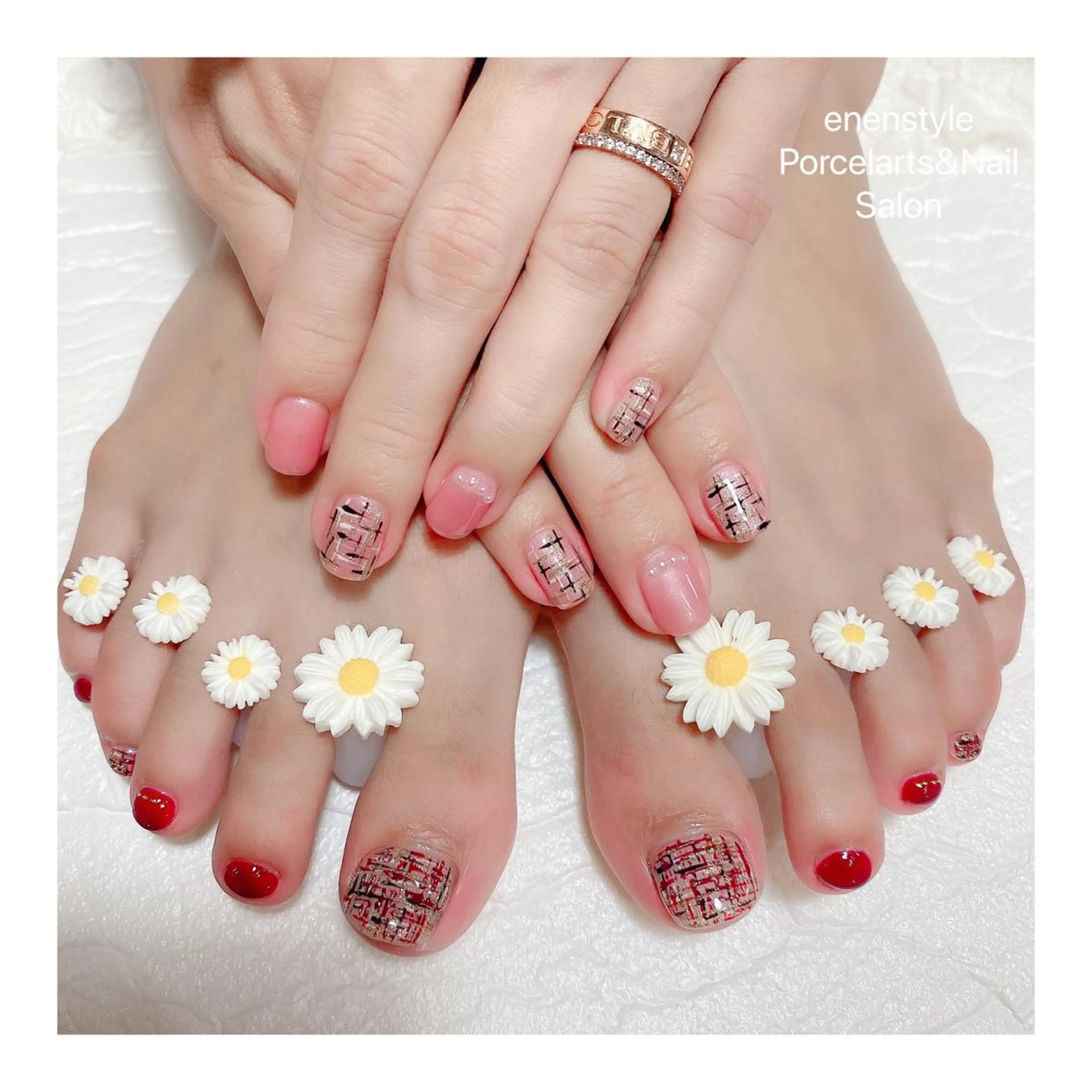 ショート ネイル 👑enen style👑のネイルデザイン