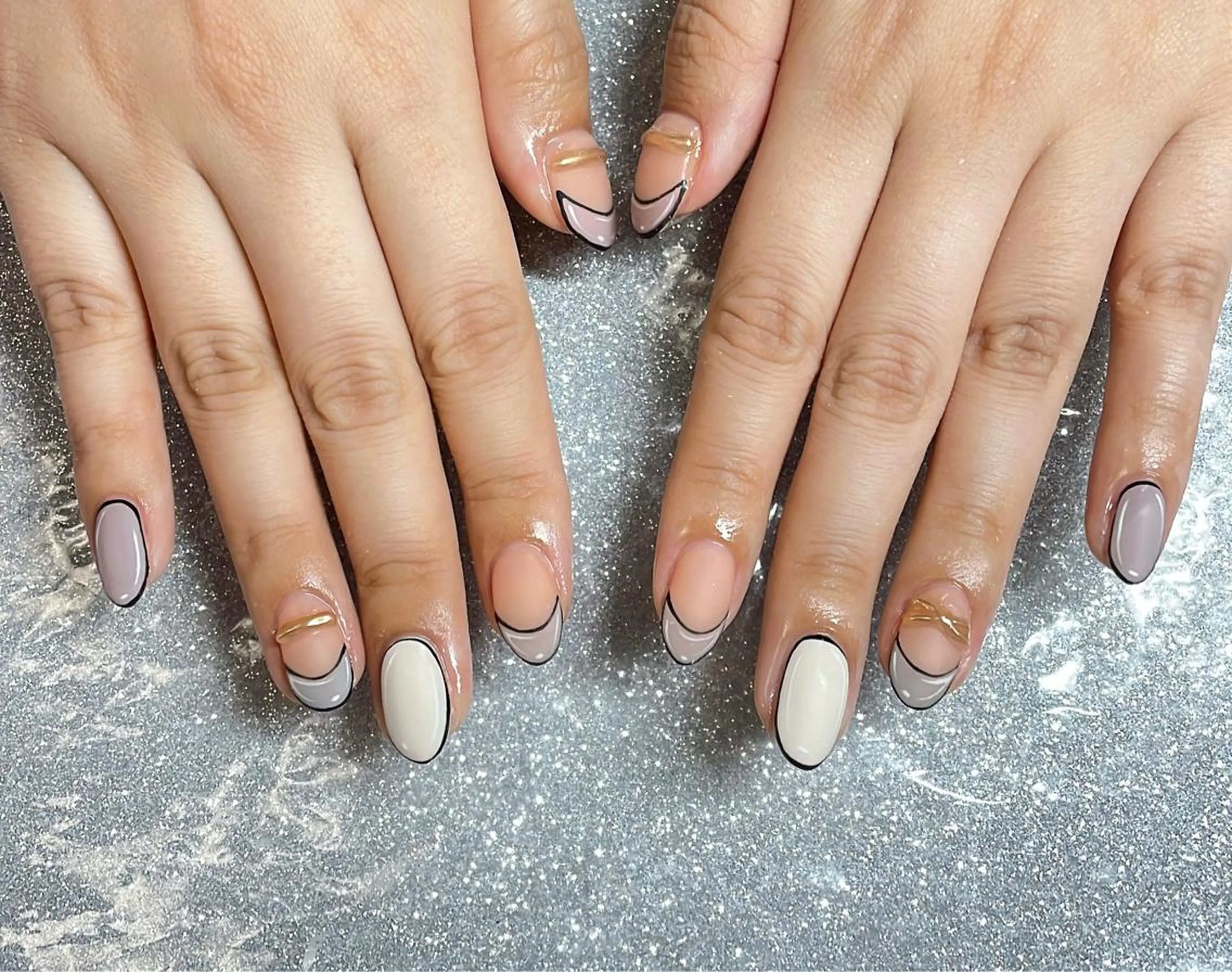 ネイル ハンドネイル VIERU 🌈🎀💖のネイルデザイン