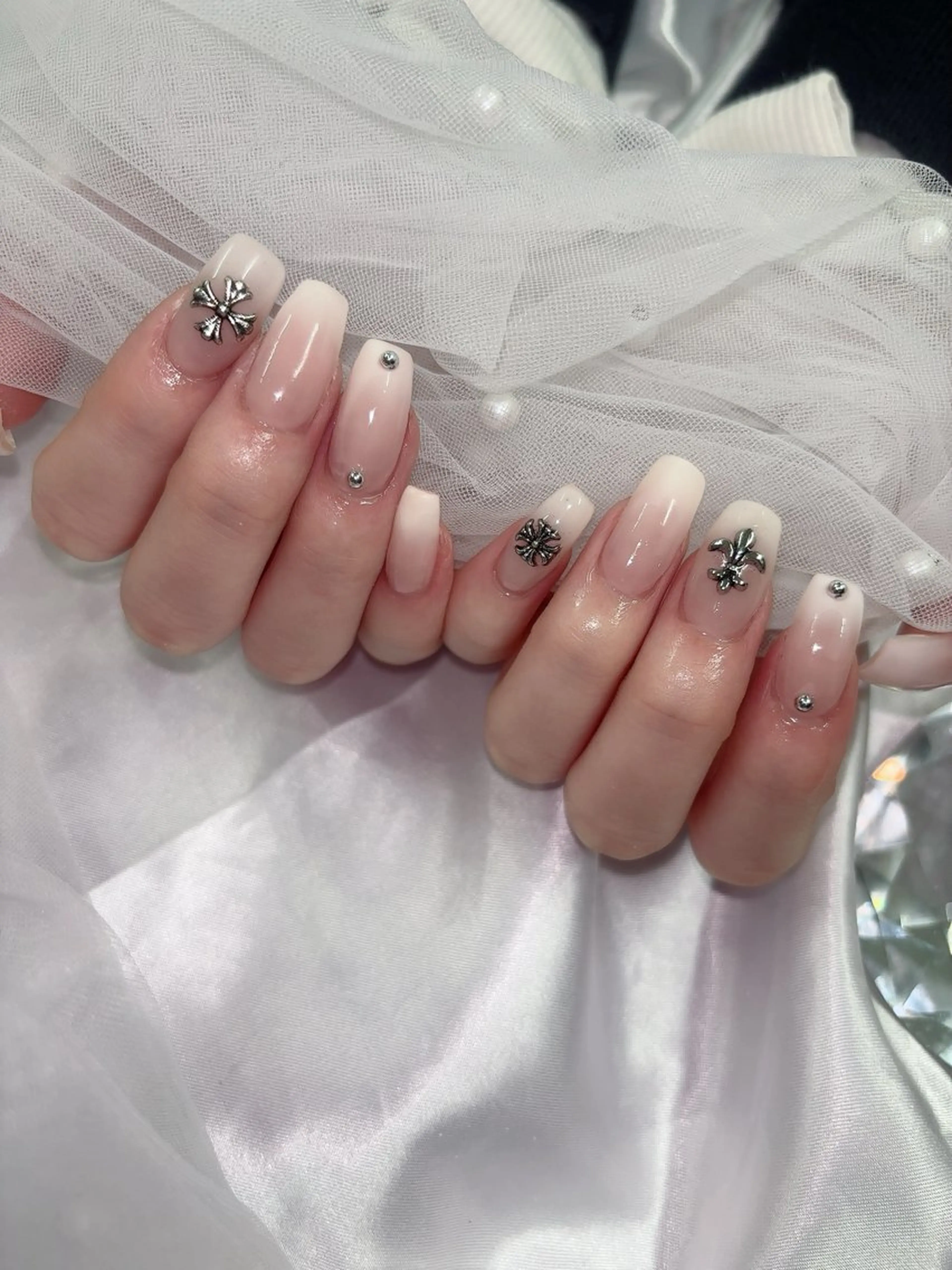 ネイル ハンドネイル Natsumi _RIRANのネイルデザイン