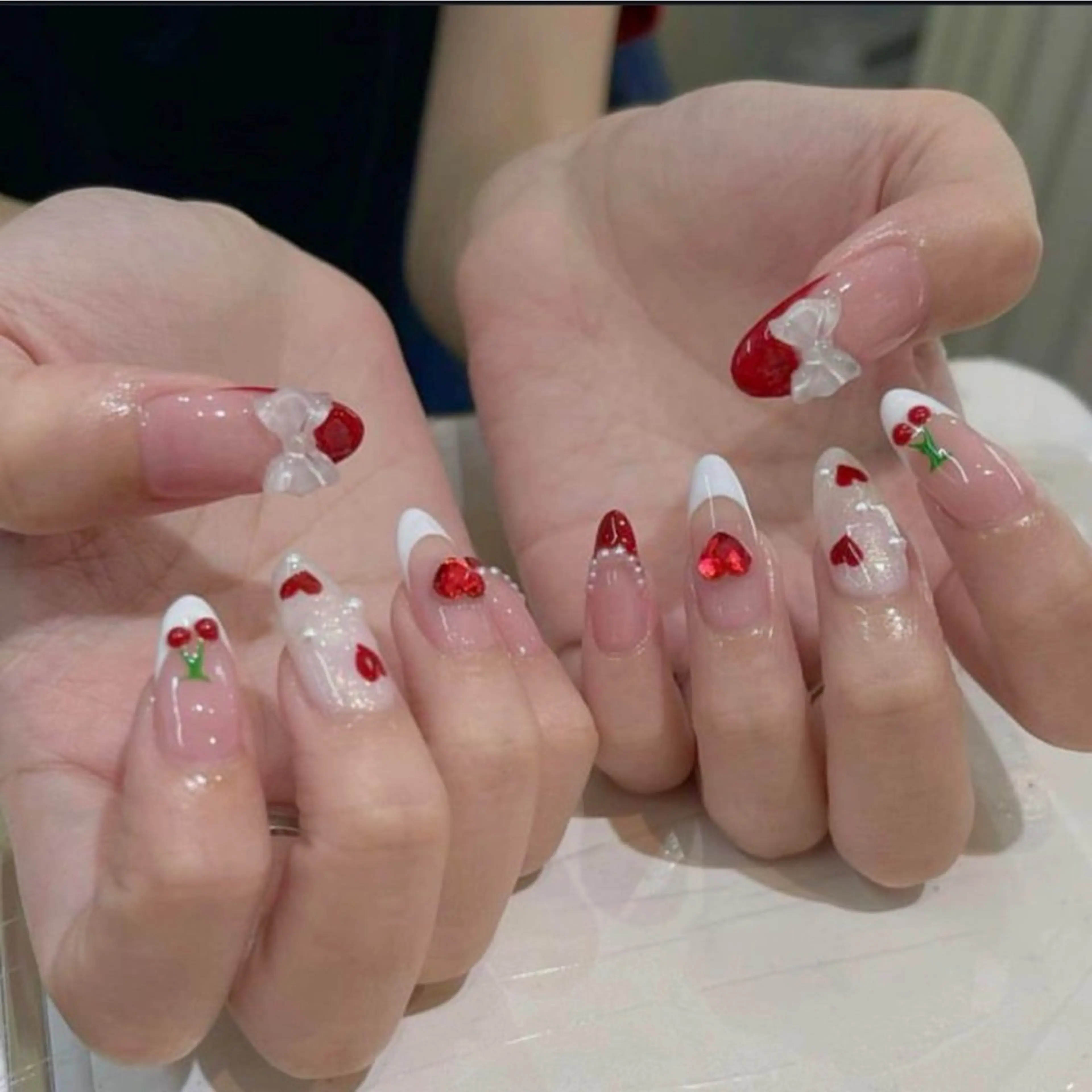 ネイル アニマル柄 オーロラネイル チークネイル フラッシュネイル ジェルネイル ハンドネイル Hinaa 池袋のネイルデザイン