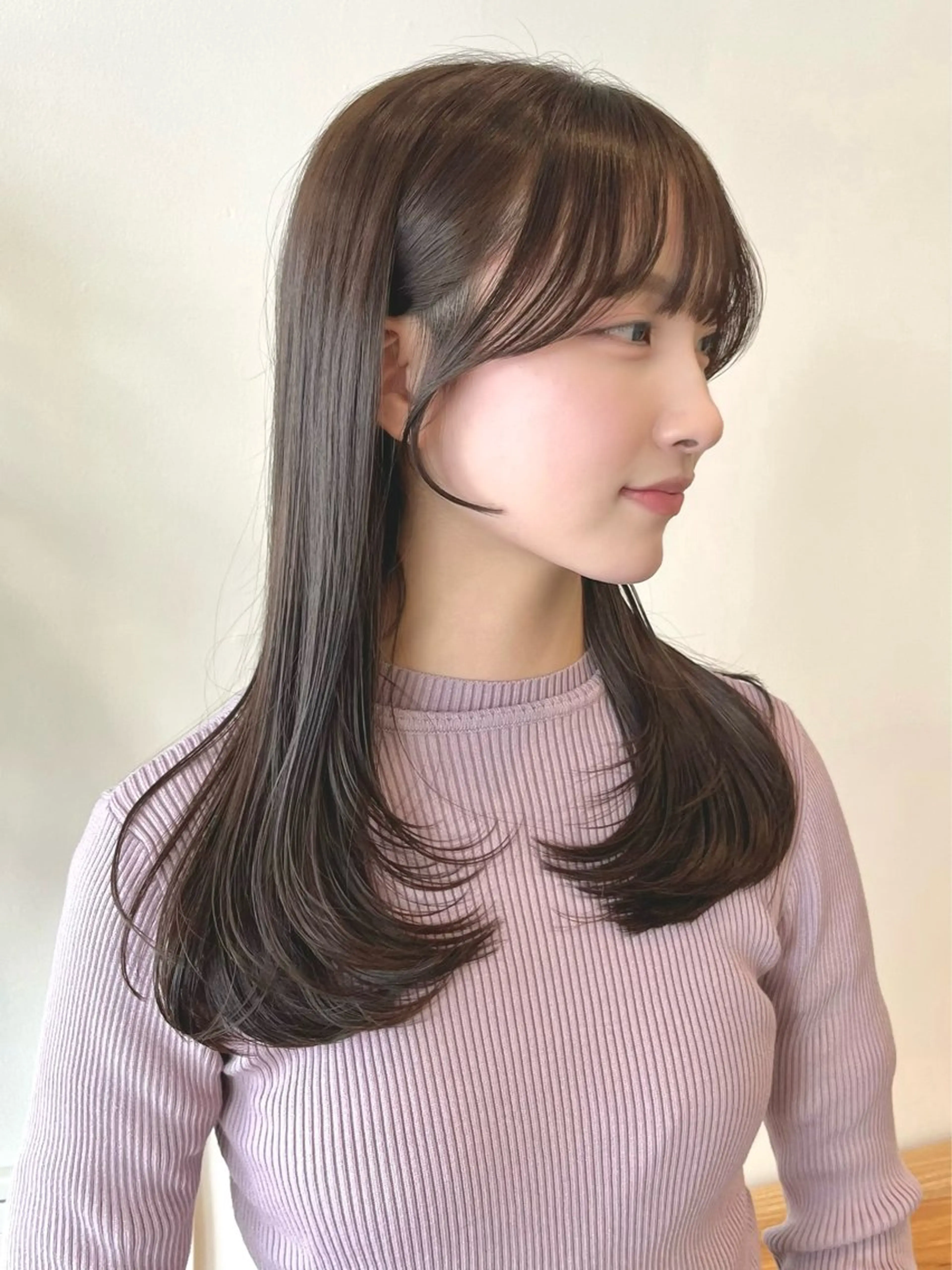 ロング カラー グレージュ くびれヘア 顔まわりレイヤー 韓国風ヘア レイヤーカット カット ヘアカラー VIEW EHIME 齋藤  あつきのヘアスタイル