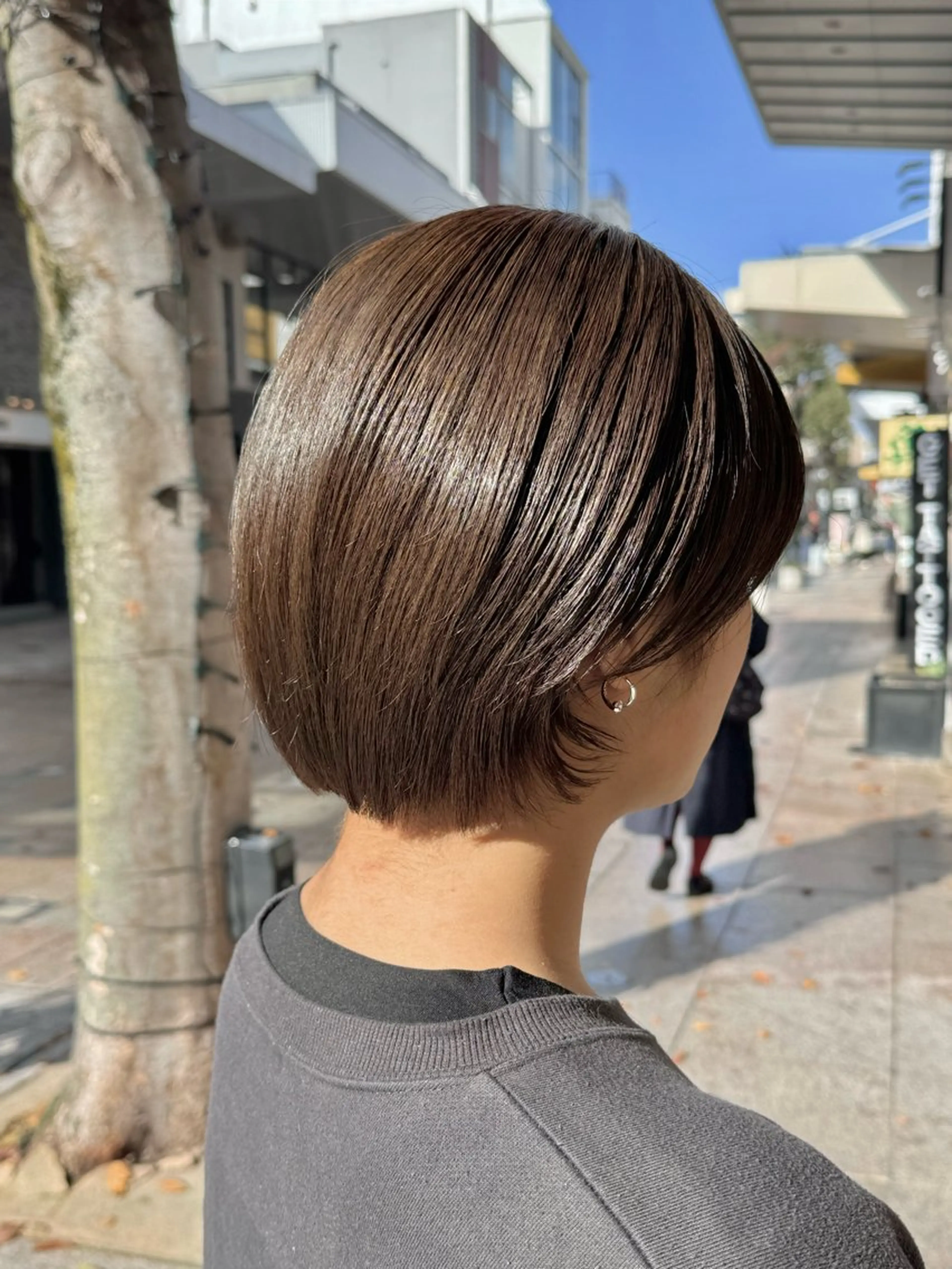 ショート カラー ナチュラルに目を惹く デザイン/KOHNOのヘアスタイル