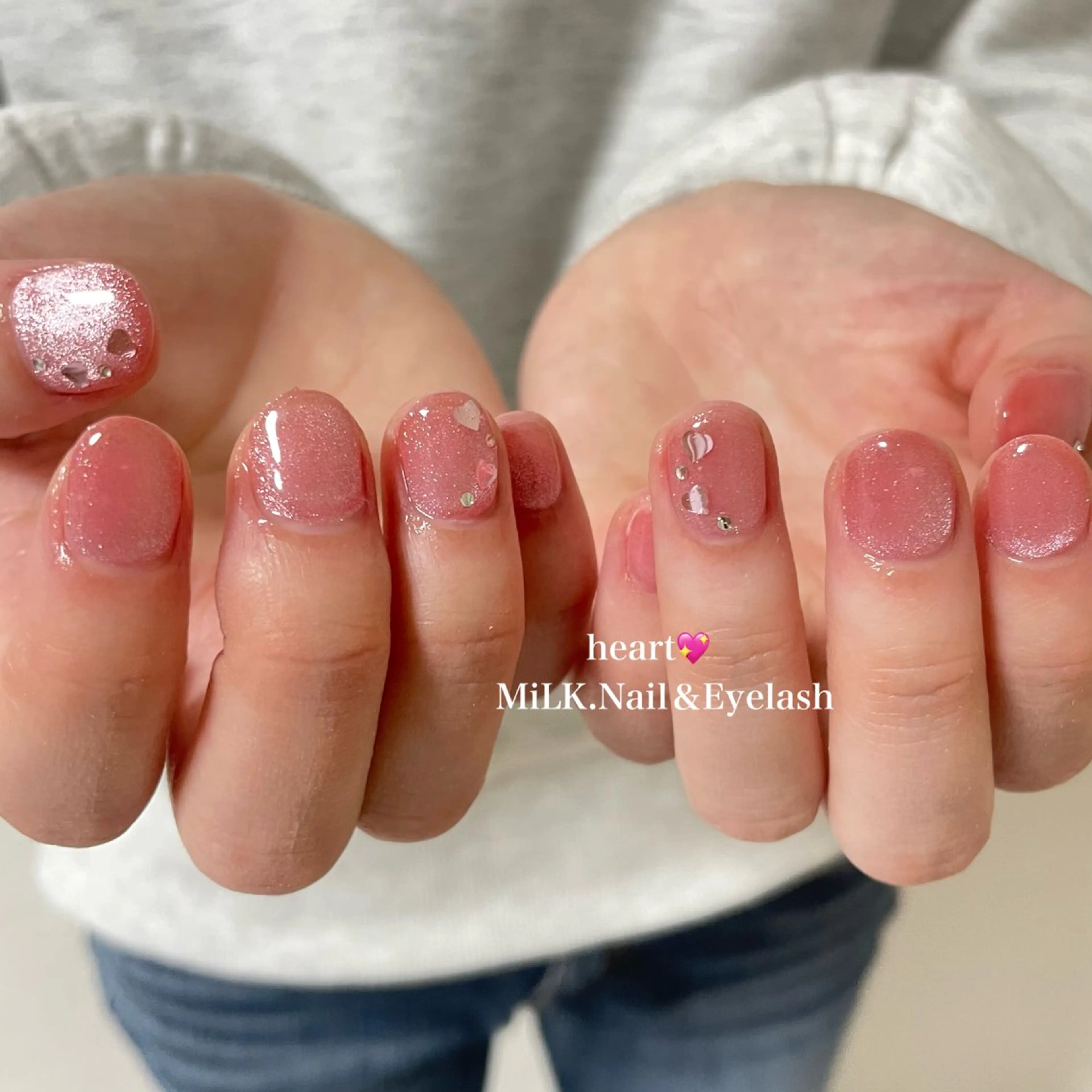 ネイル シンプルネイル ハンドネイル MiLK. wakaのマツエク・マツパデザイン