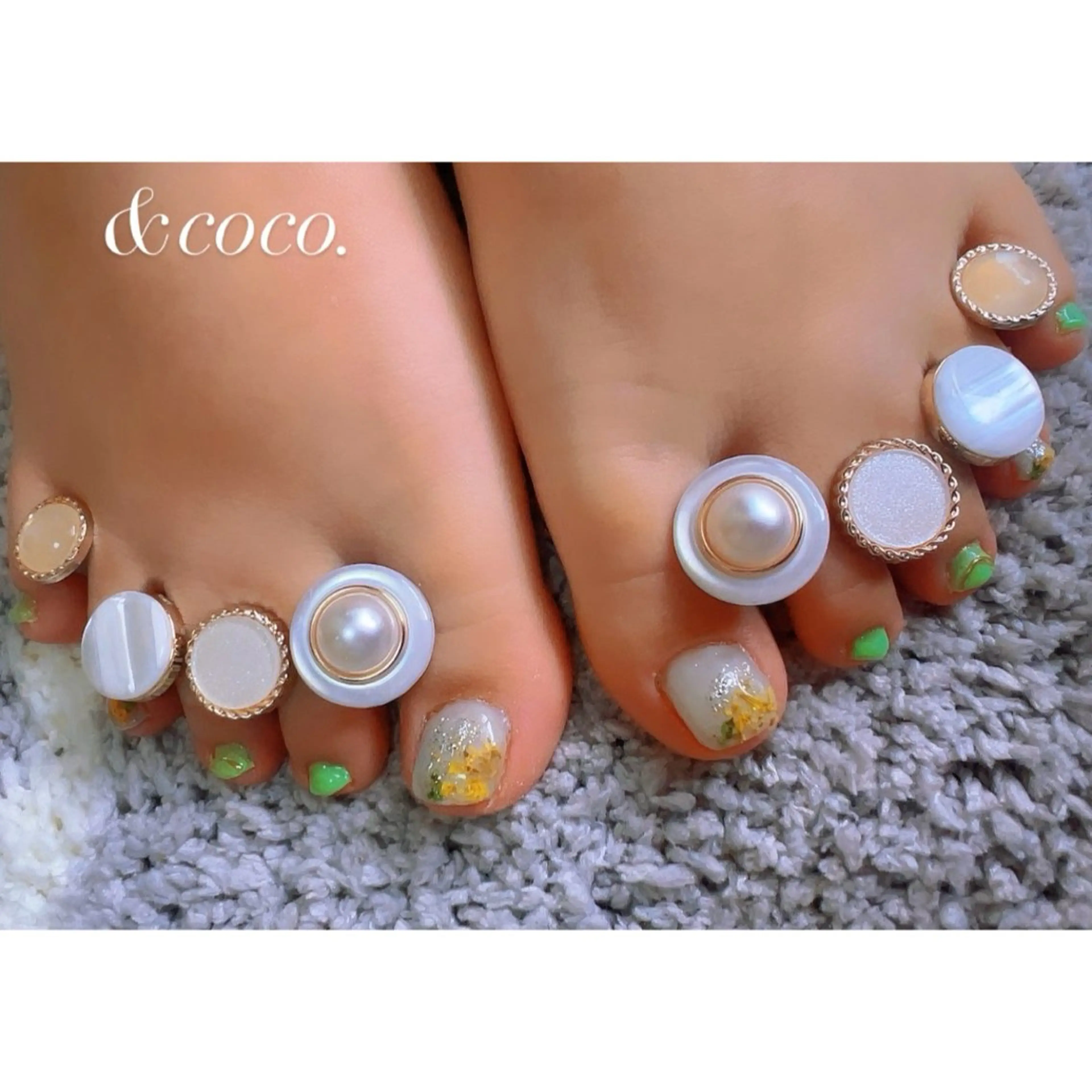 ネイル フットネイル 春ネイル フットネイル ＆ coco.のネイルデザイン