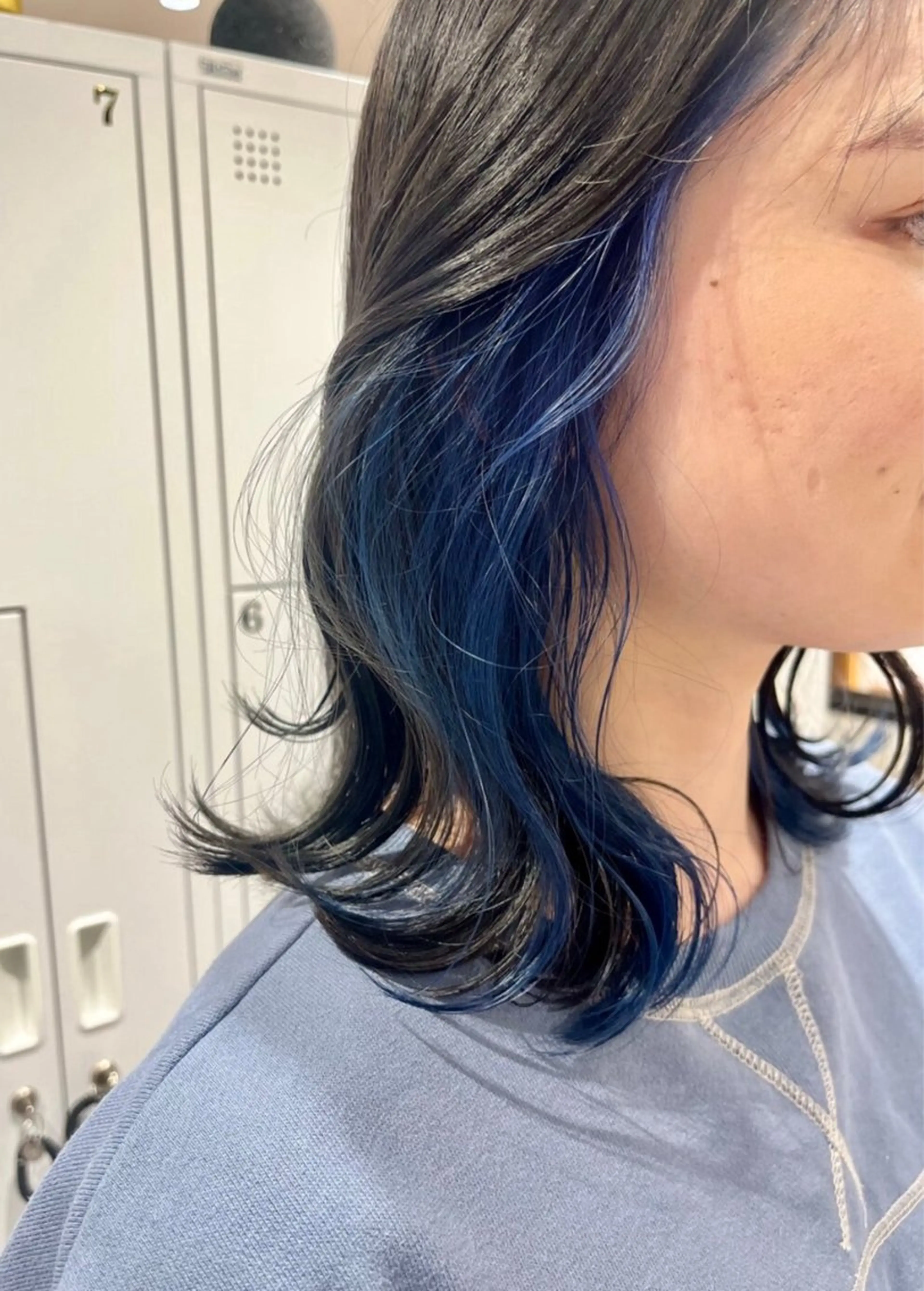 セミロング うる艶カラー asukaのヘアスタイル