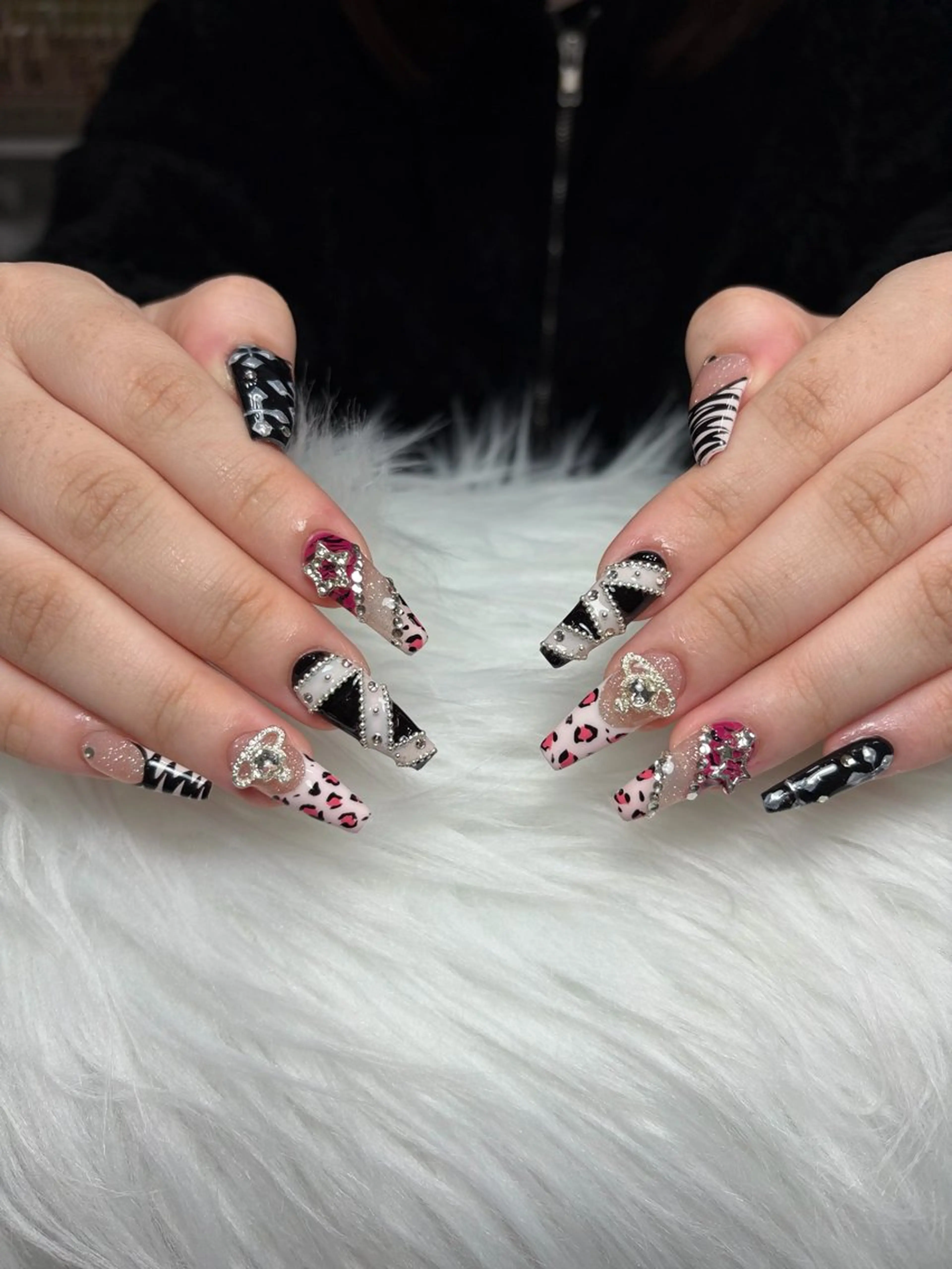 ネイル アートネイル 長さ出し ジェルネイル マグネットネイル ニュアンスネイル Cloudy Chan Nailのネイルデザイン