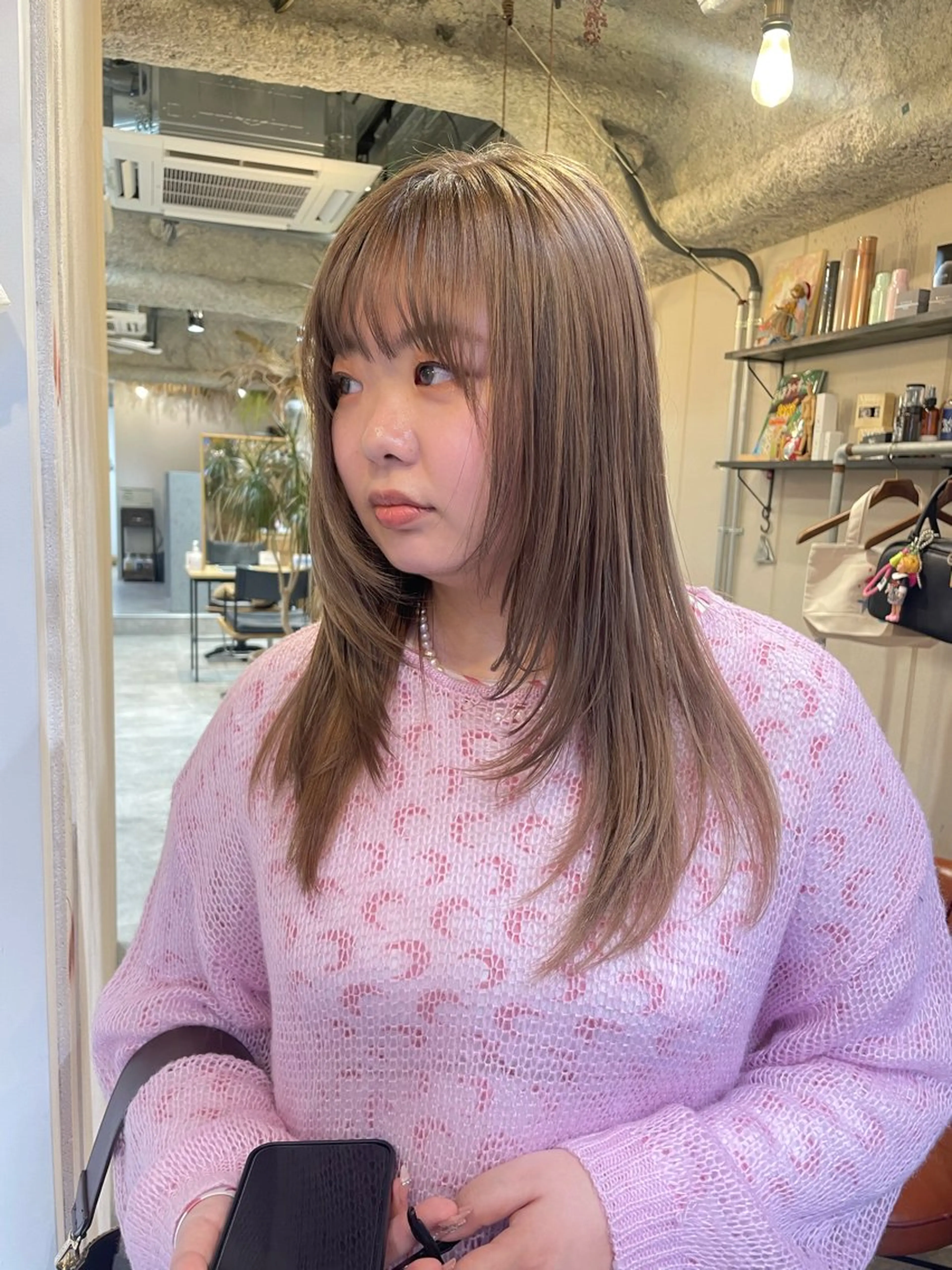 ロング カラー ベージュカラー ミルクティーベージュ カット ヘアカラー トリートメント volta∞knot所属・狩野 羅夢のヘアスタイル