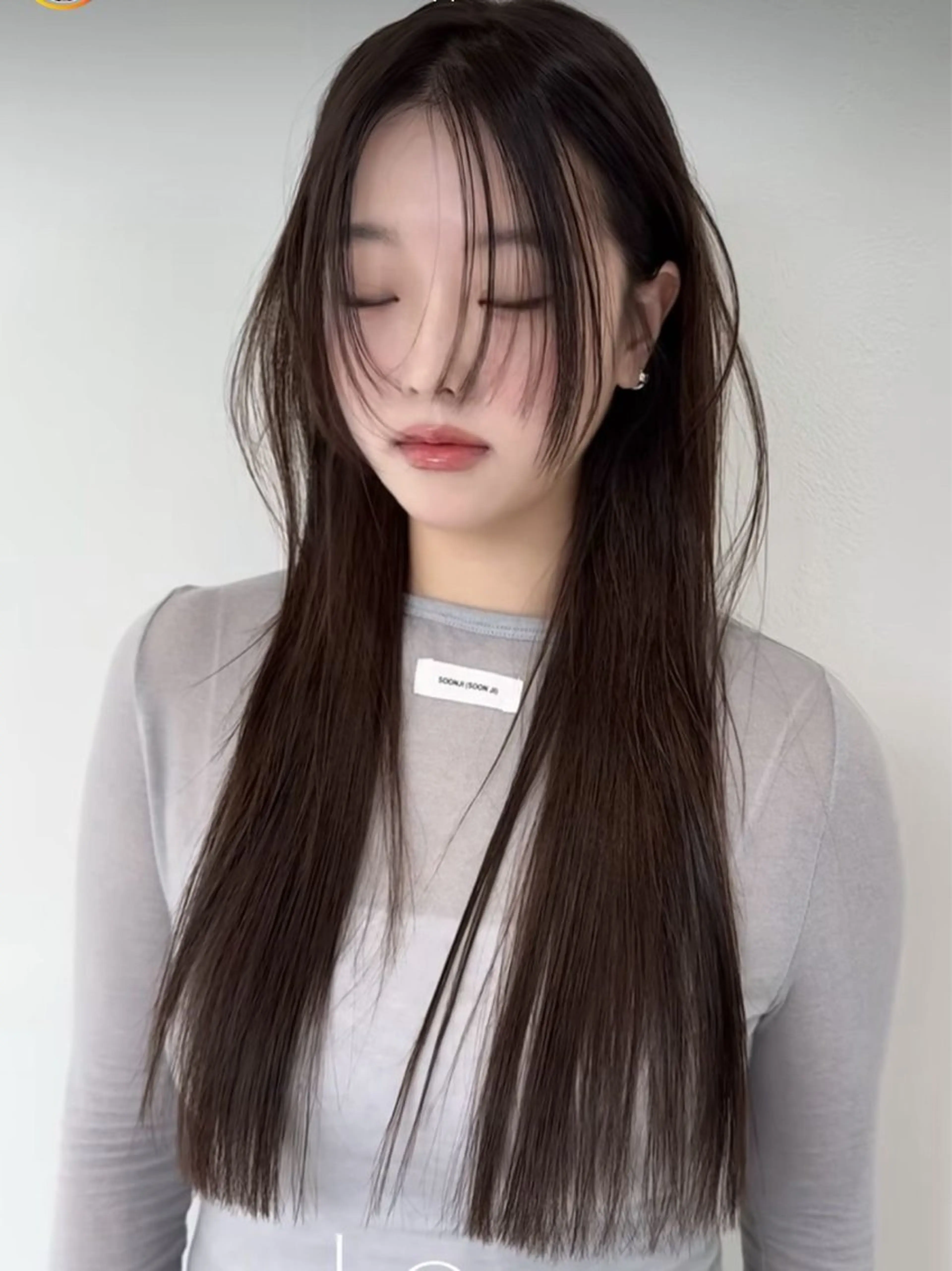 カラー 関 優女花のヘアスタイル