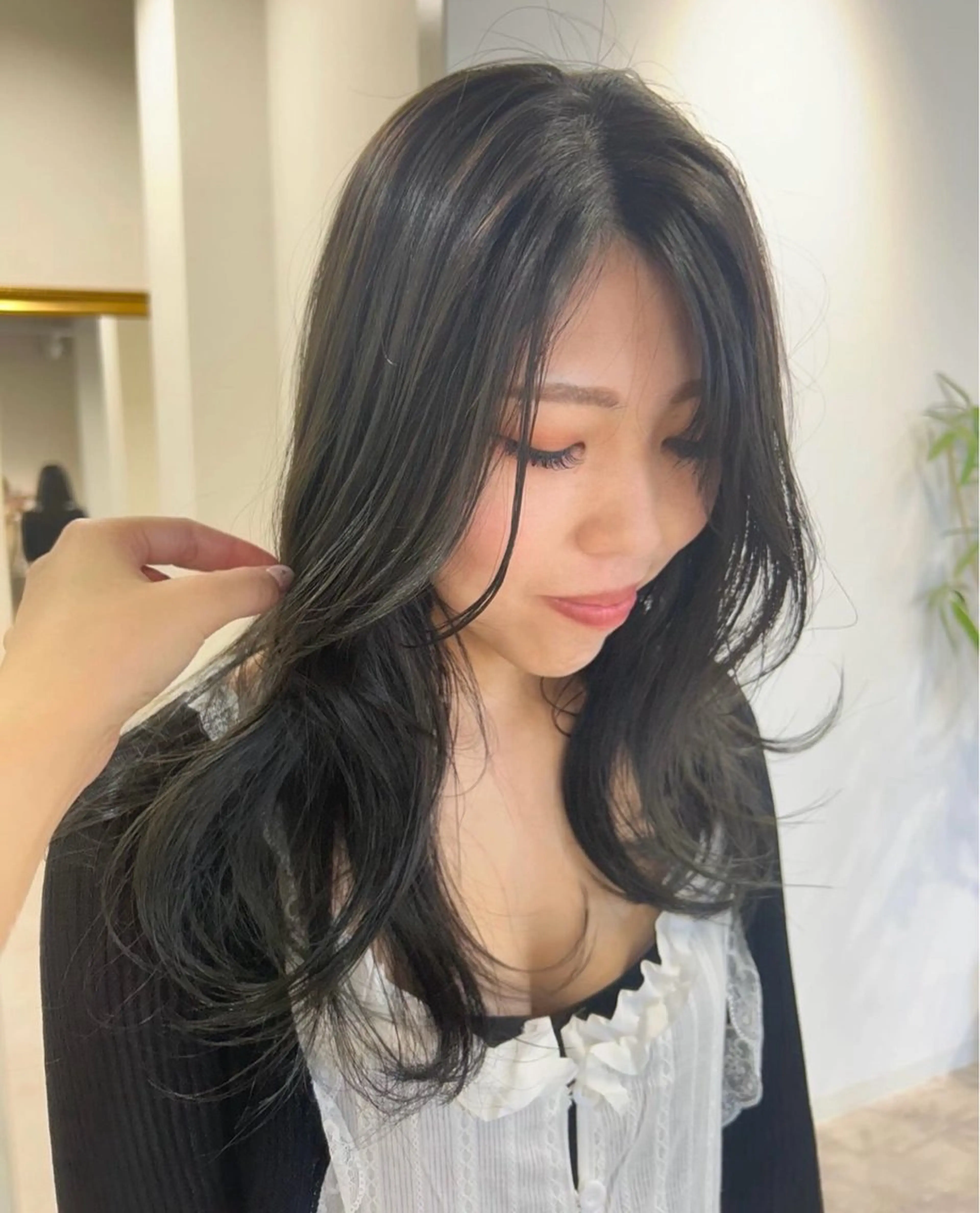 ⌇2回目以降〜⌇cut&color 🪽🤍 トレンドカット/ レイヤーカット / 艶カラー /透明感カラーの写真