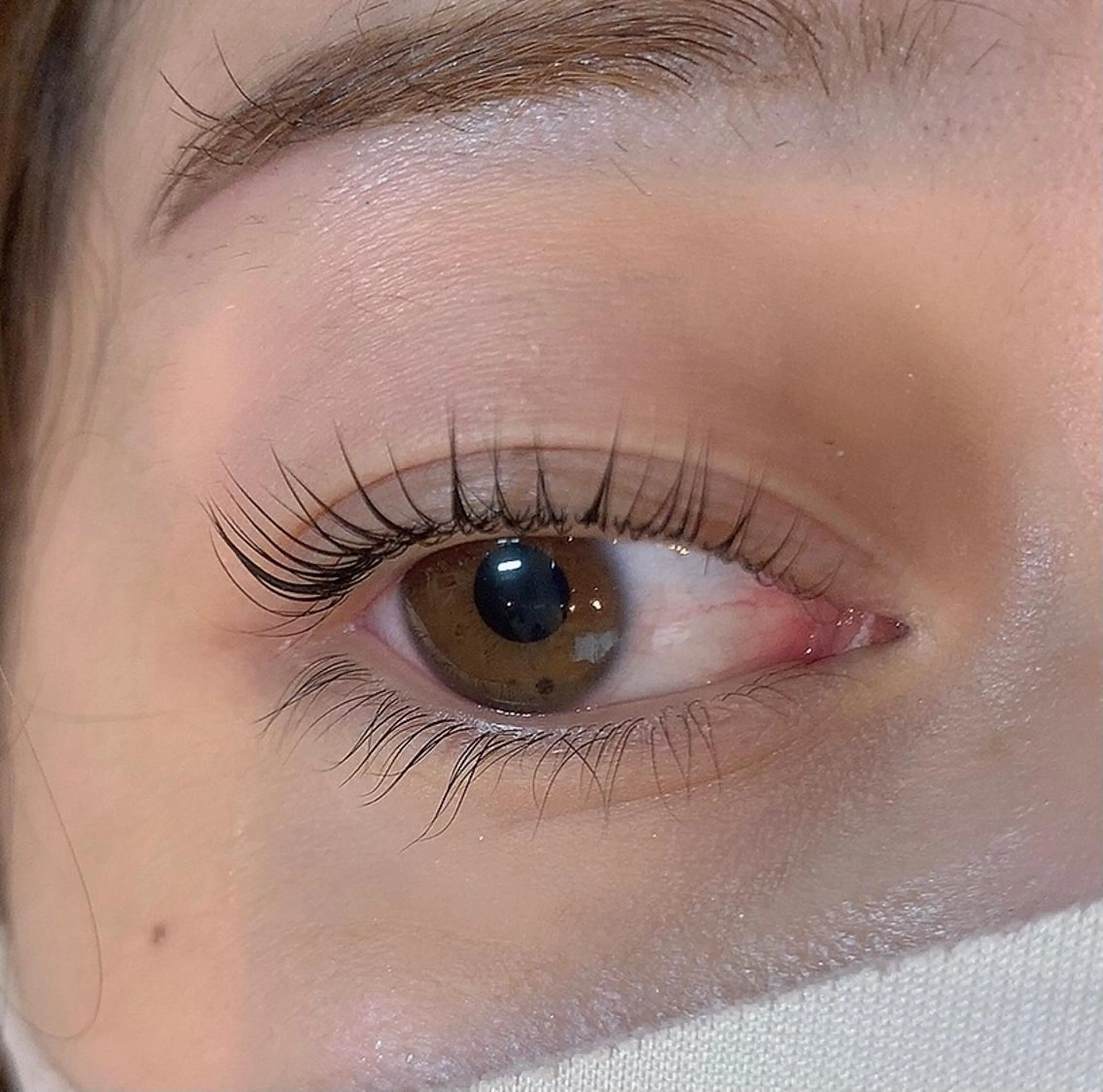 マツエク・マツパ ヤマダ サクラのヘアスタイル