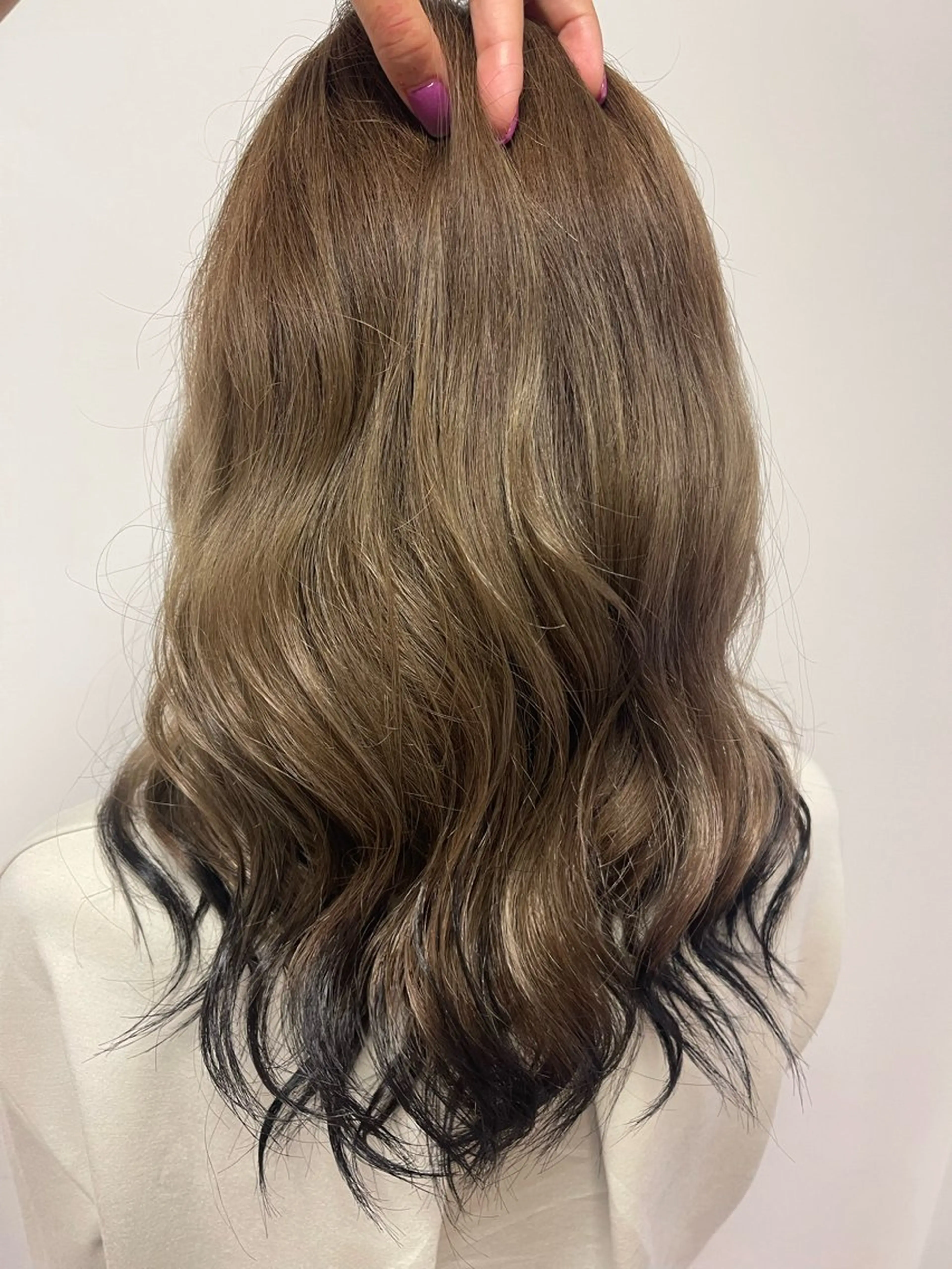 セミロング カラー SALOWIN / manaka 🪽のヘアスタイル