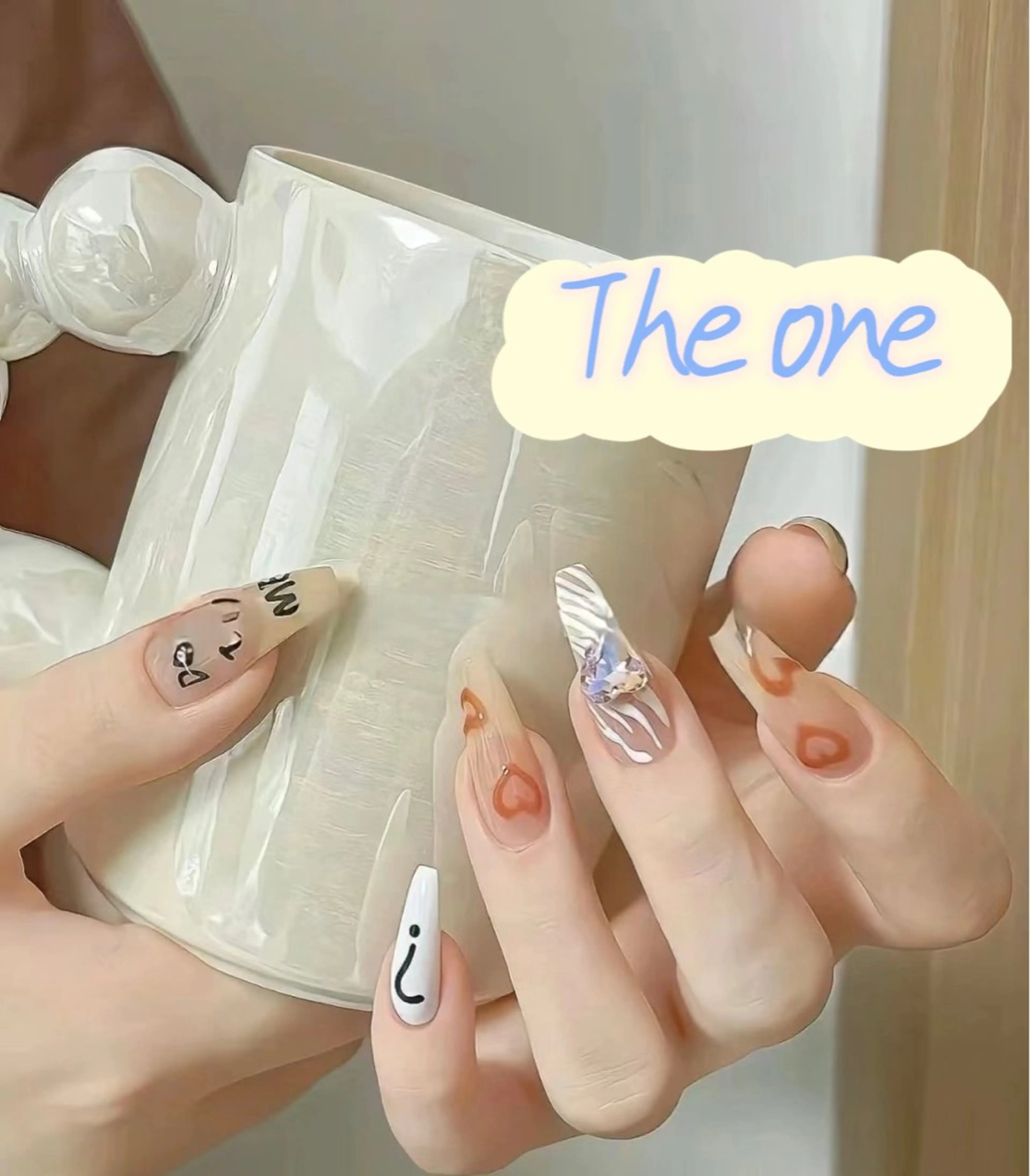 ネイル ハンドネイル Theone栄店 赤松のネイルデザイン