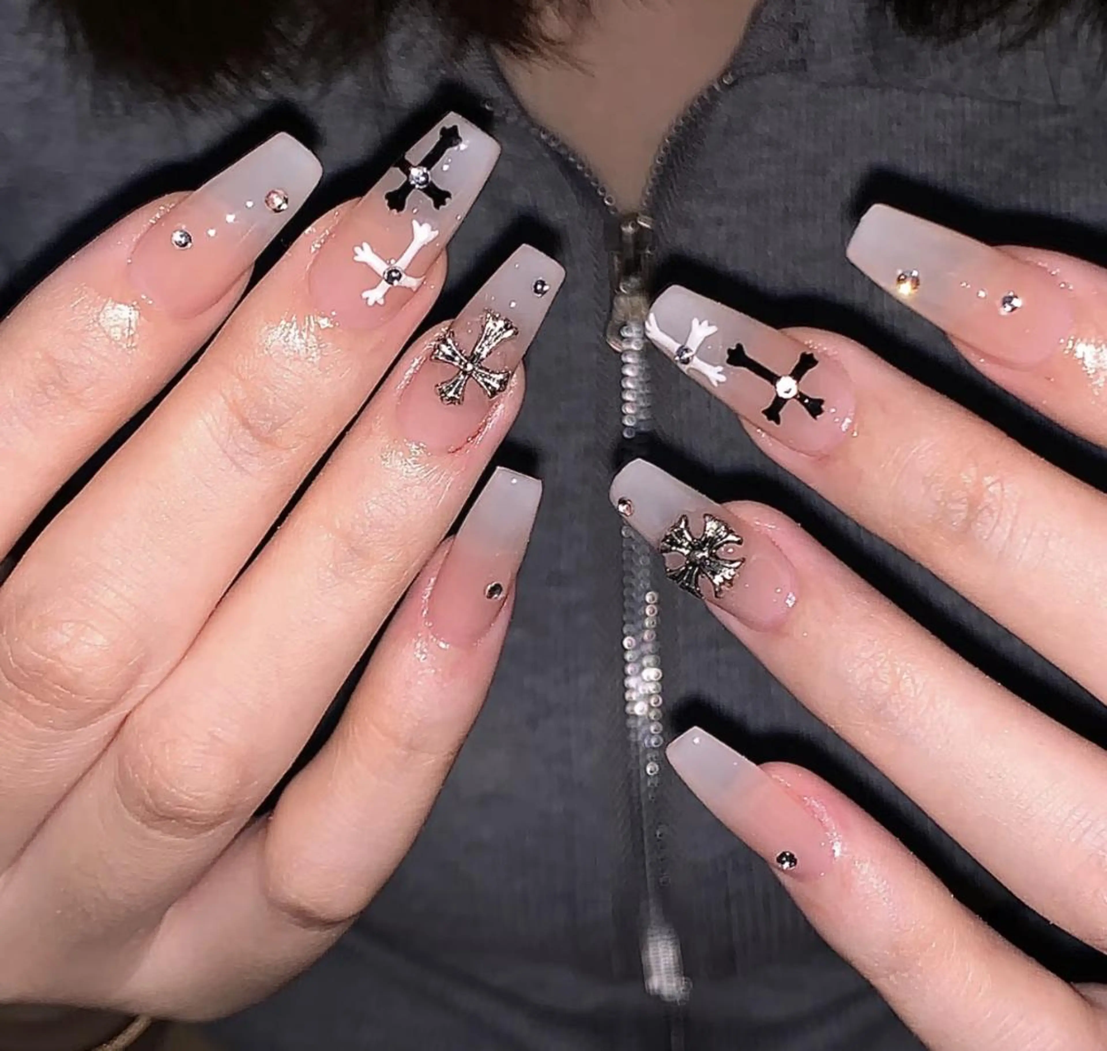 ネイル ハンドネイル ハンドケア 🍑 momo_nailのネイルデザイン