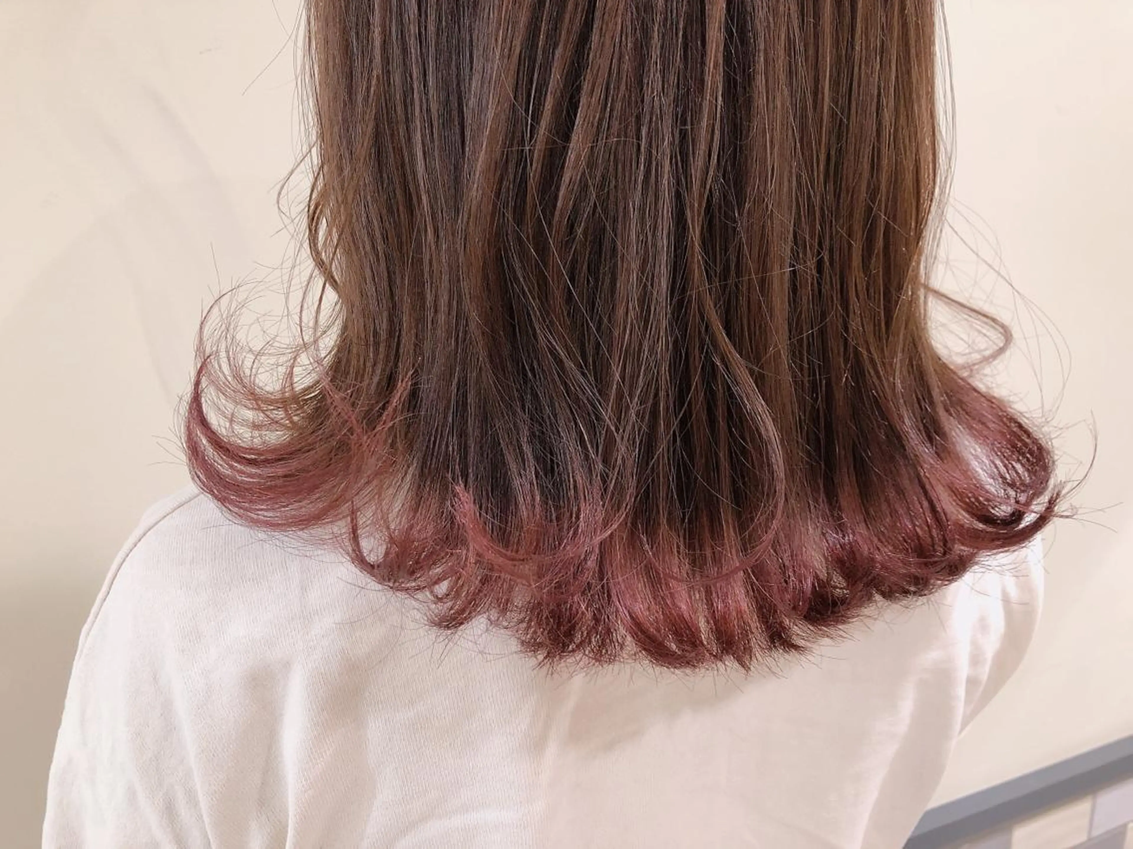 セミロング カラー ブリーチ ✳︎SERA✳︎ 平日のみご案内の眉毛・アイブロウイメージ