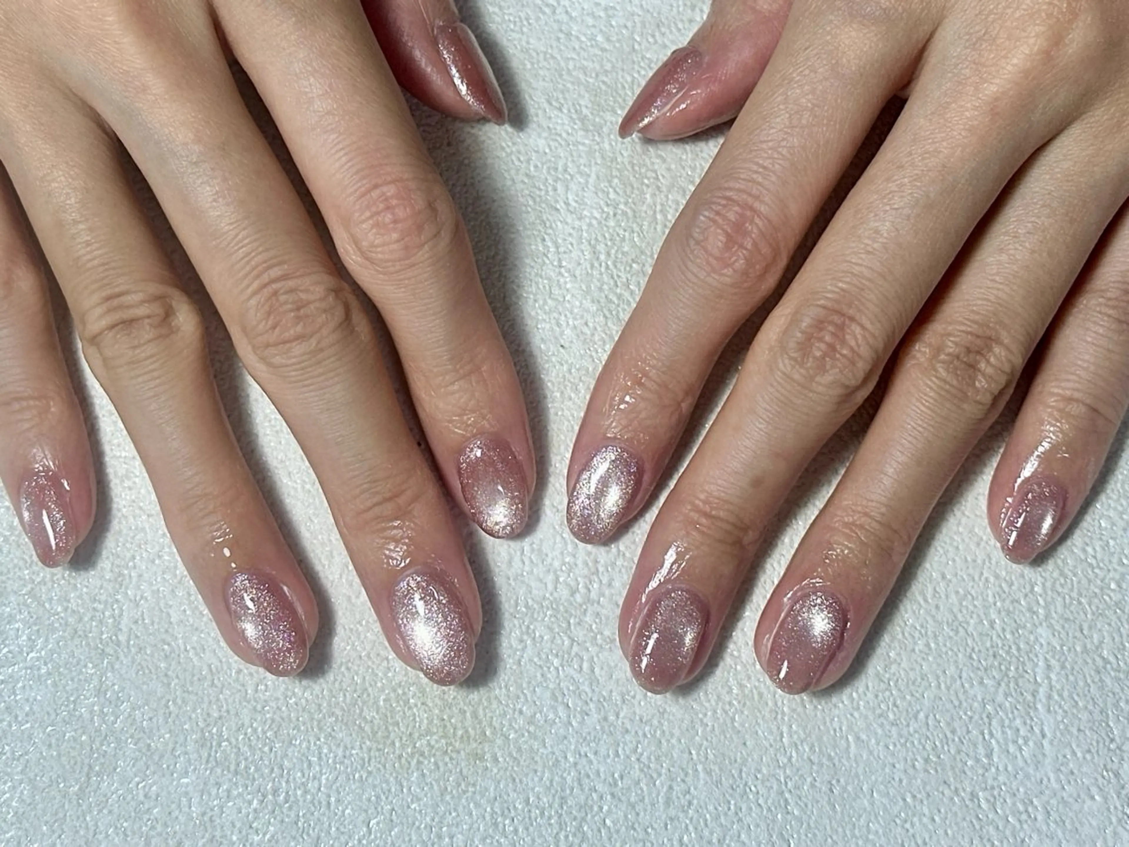 ネイル オーロラネイル フットネイル フレンチネイル ジェルネイル キラキラネイル ハンドネイル mogunail &blowのネイルデザイン