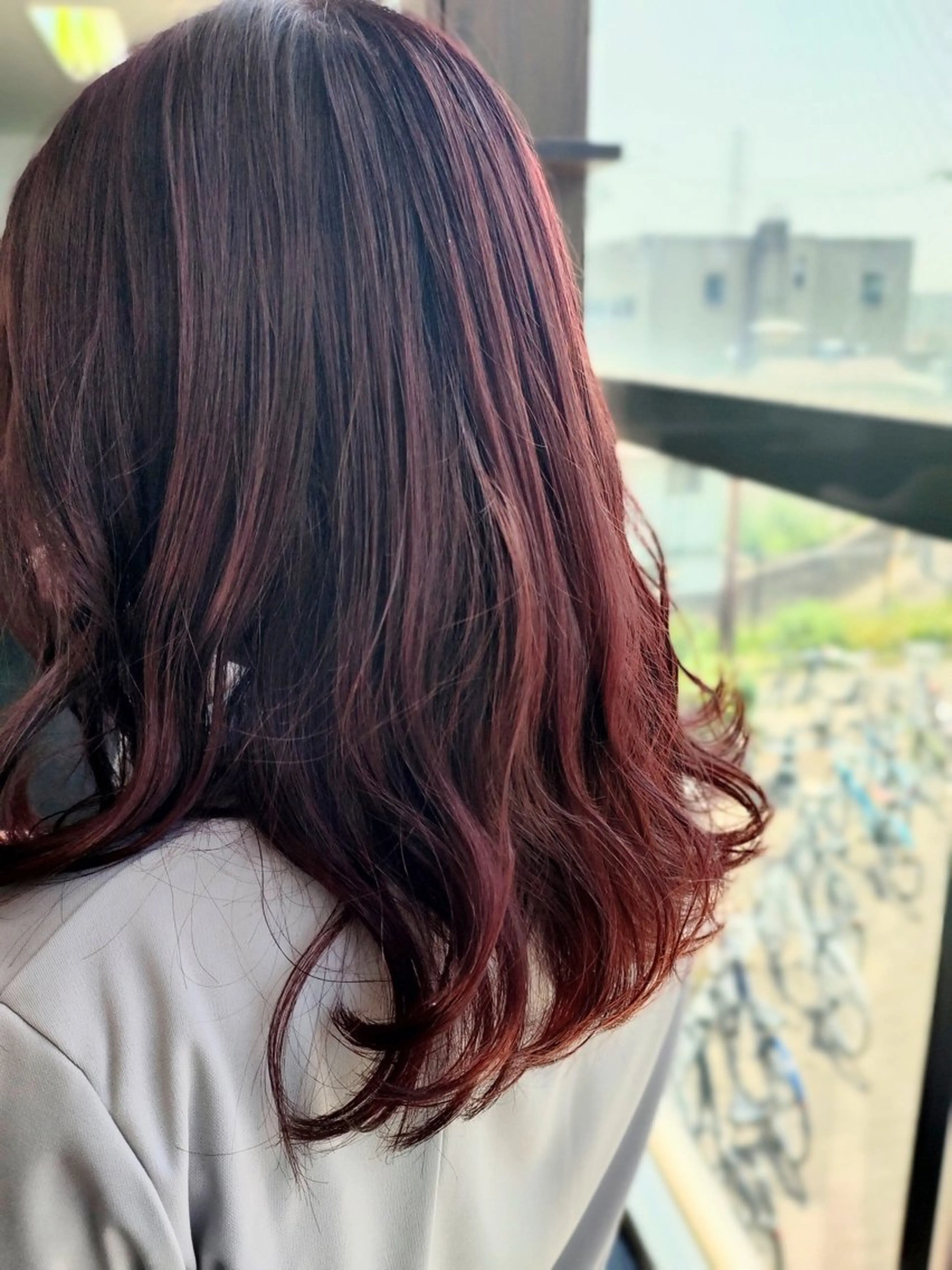 ミディアム 桝田 友美のヘアスタイル