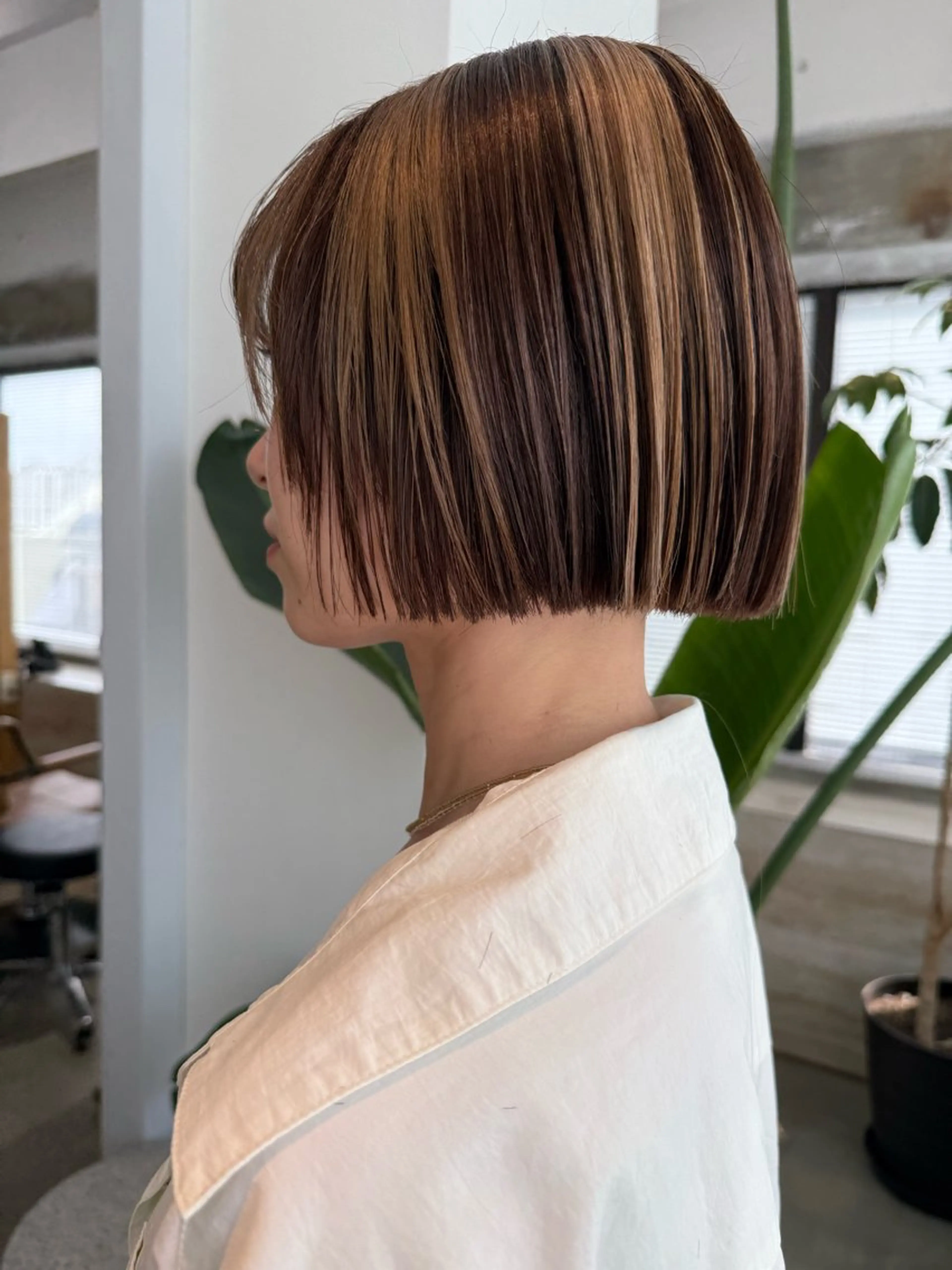 ショート カラー 💜ショート💜 ウルフ、ボブ二色亜美のヘアスタイル