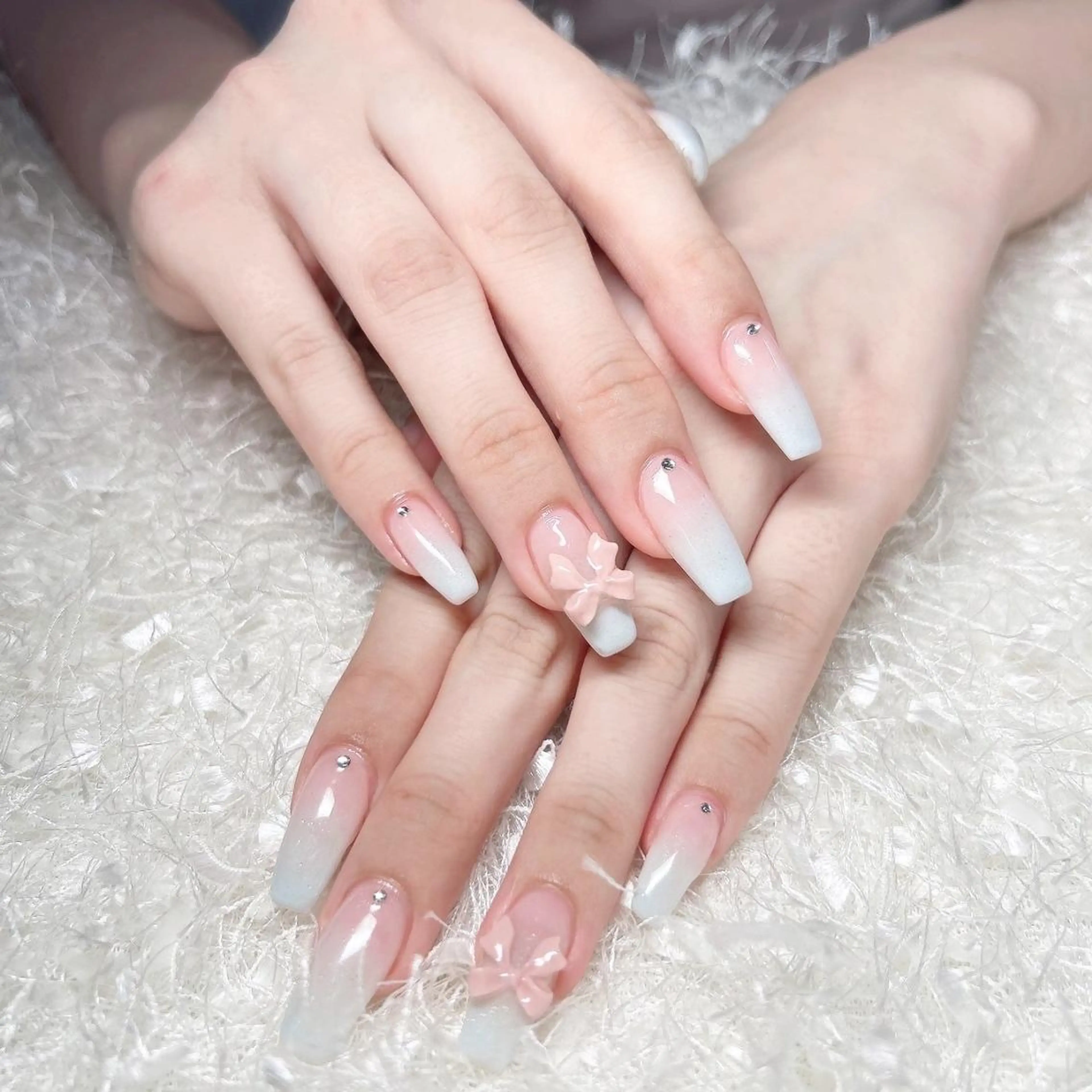 ネイル 長さ出し フットネイル フレンチネイル ジェルネイル グラデーション ハンドネイル Nail&eye Belire 新宿のネイルデザイン