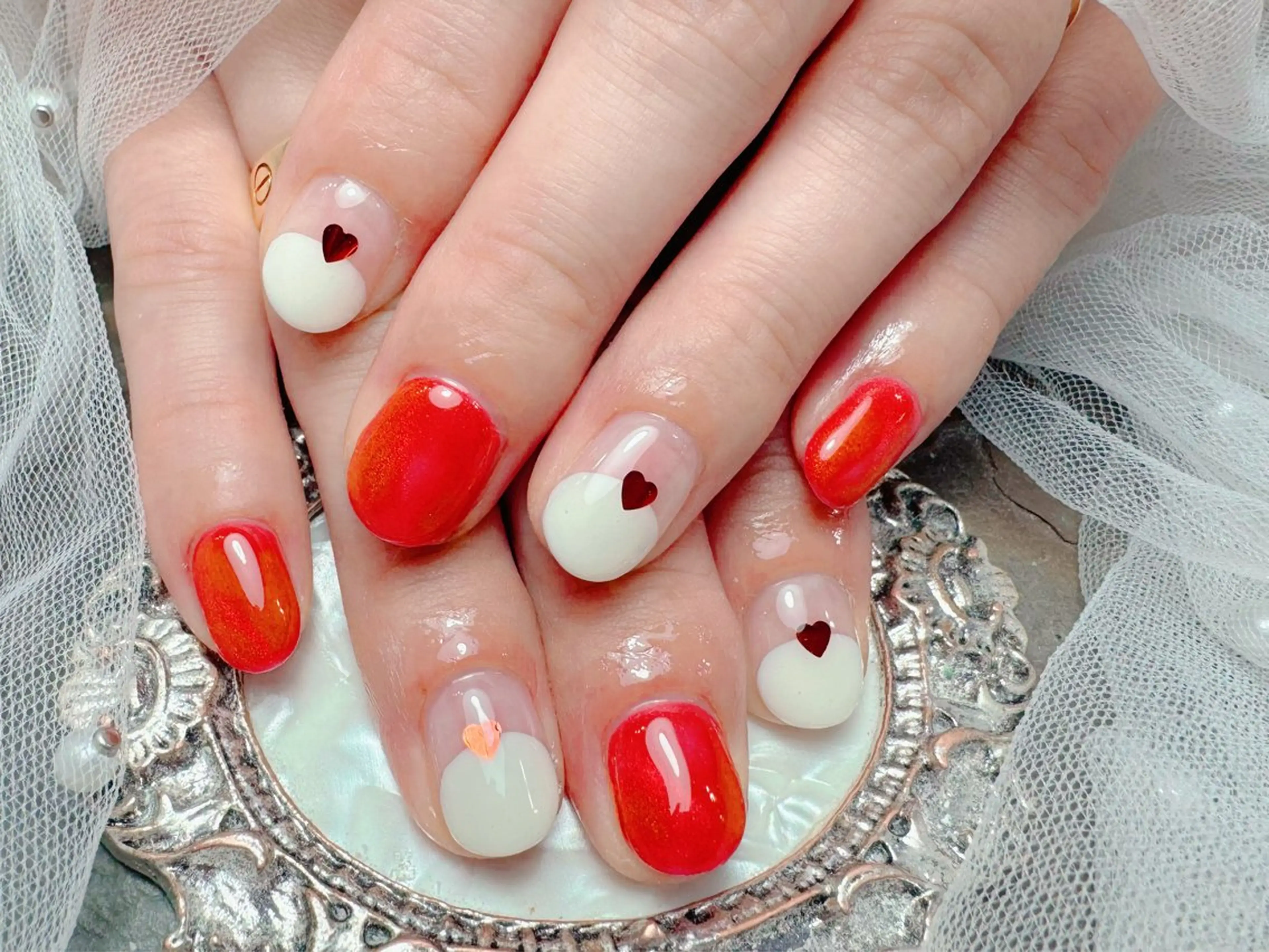 ネイル ハンドネイル マジック ミラーのネイルデザイン