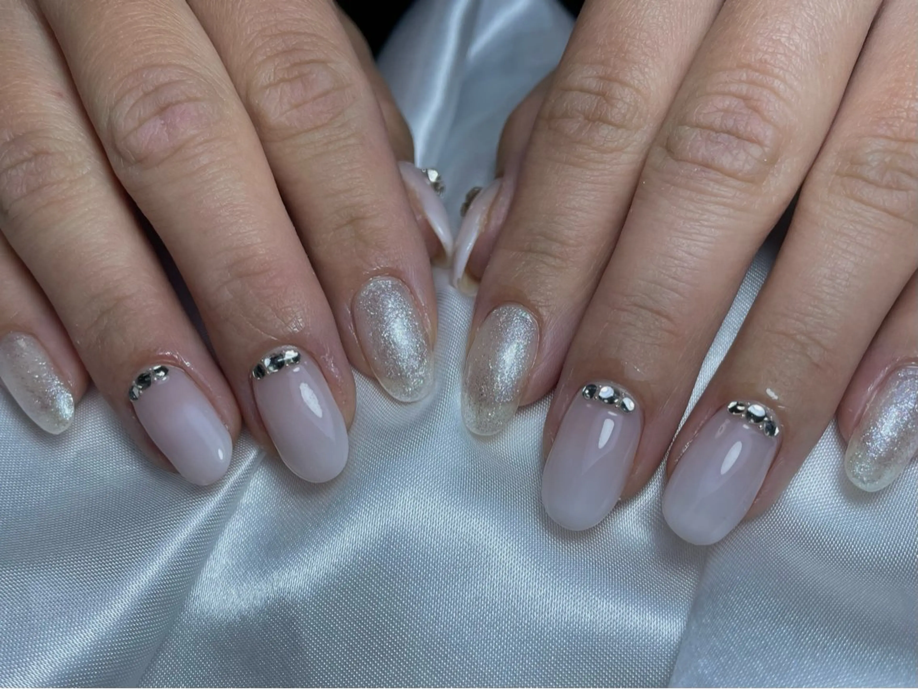 ネイル 持ち込み ハンドネイル alma (アルマ)のネイルデザイン