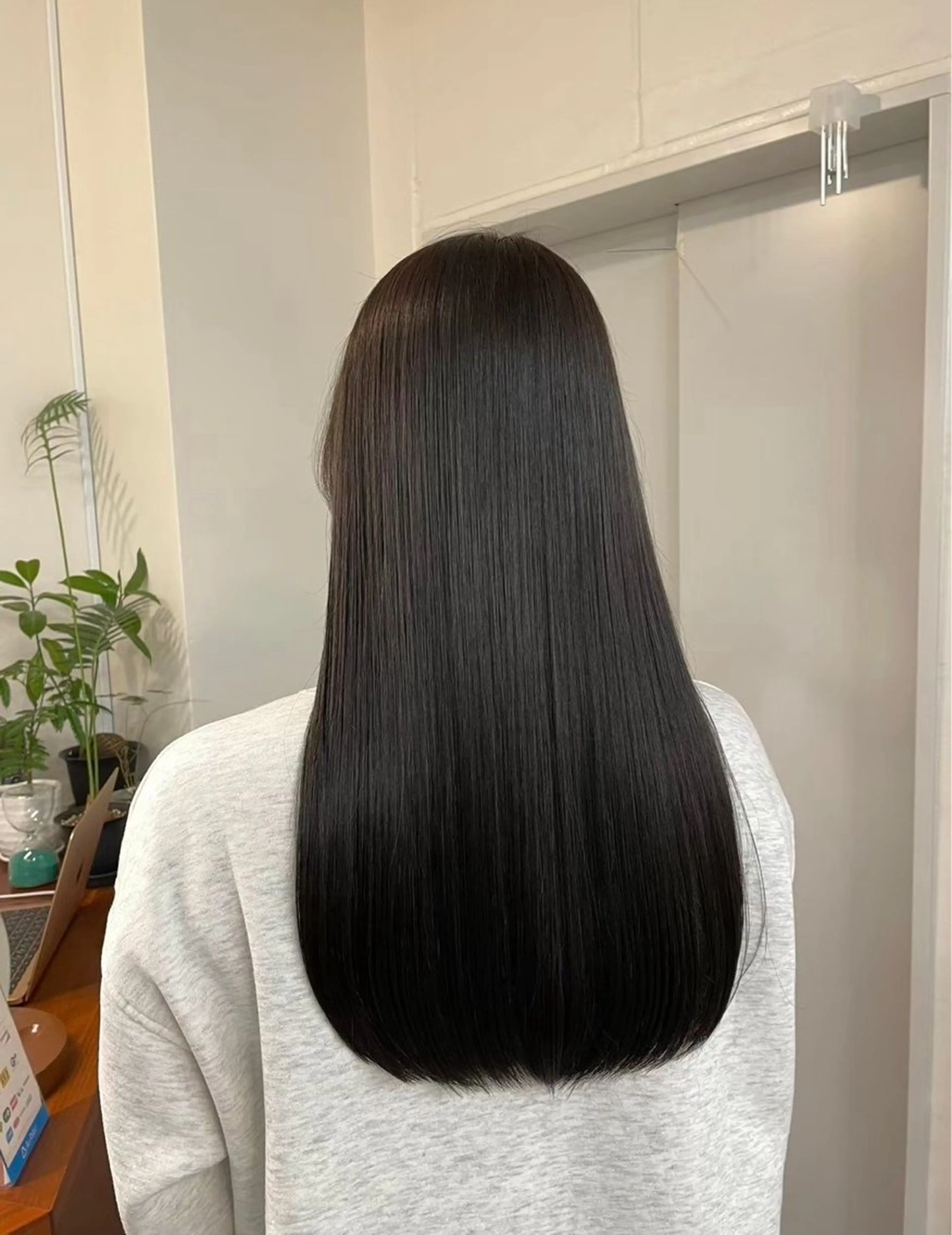 【縮毛矯正フルコース🔥】縮毛矯正+カラー+5stepトリートメント🫧の写真