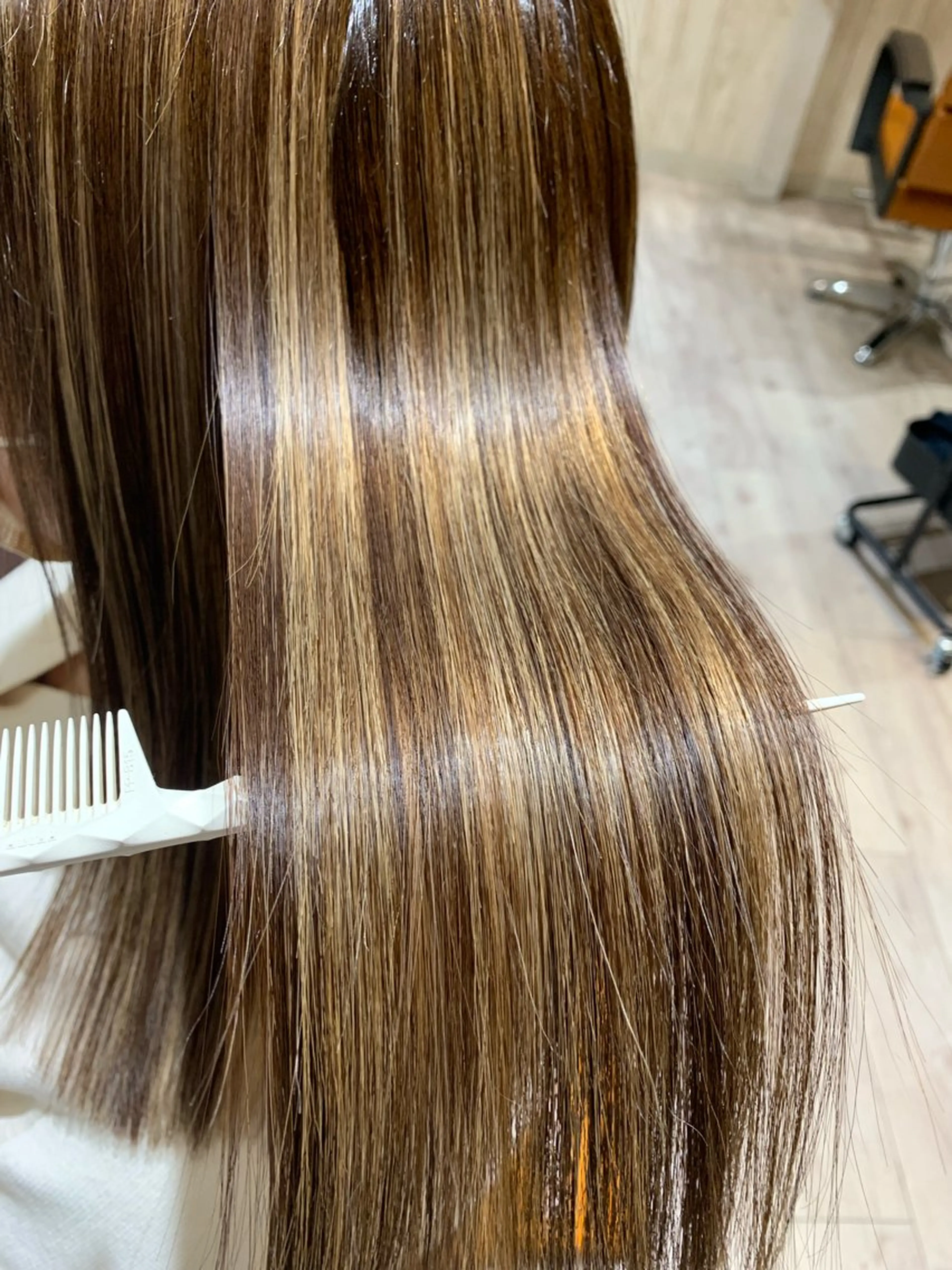 カット＋最新TR＋ハイライトorインナーカラーの写真