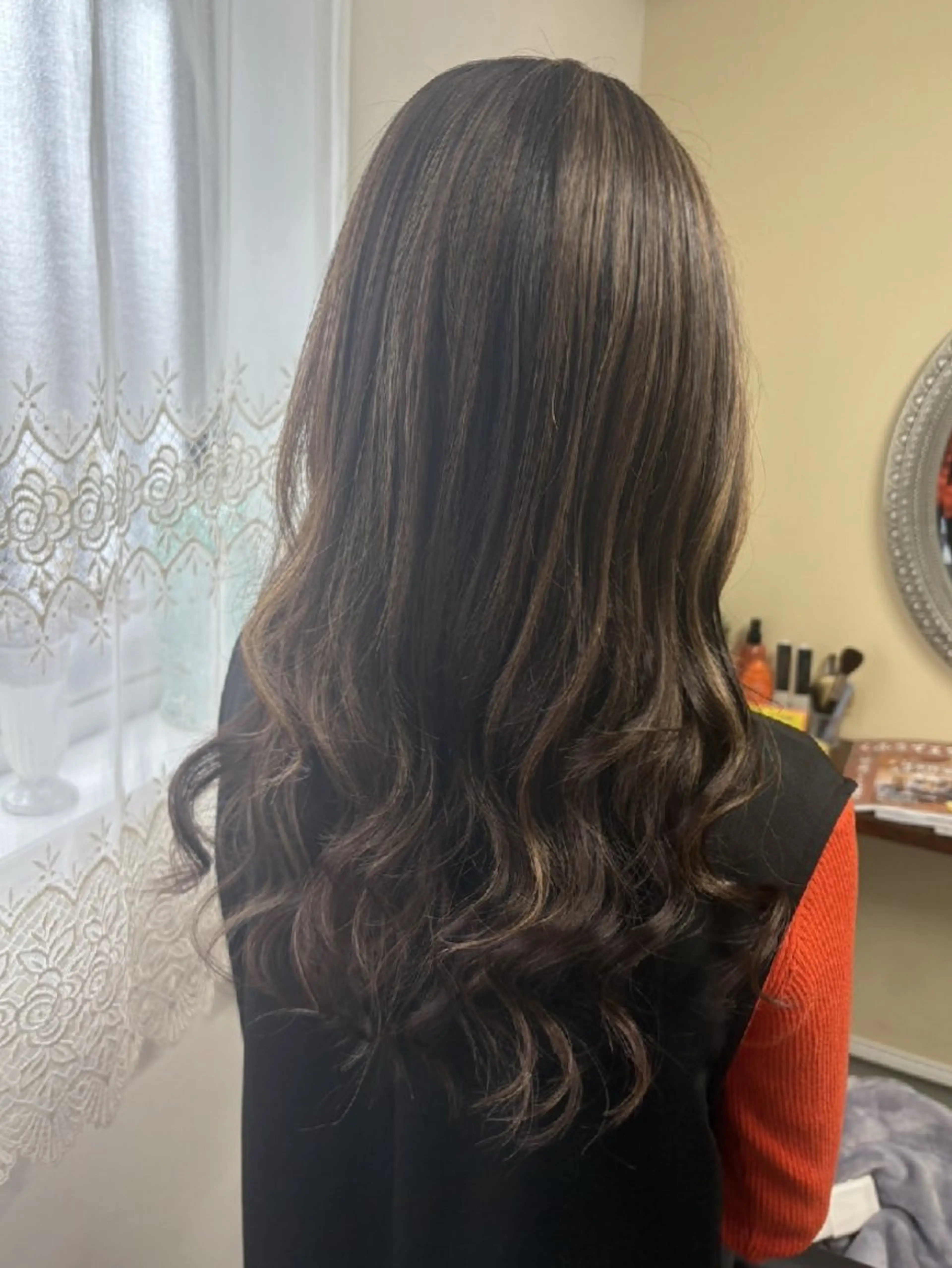 ロング ヘアカラー ma cherie naoのヘアスタイル