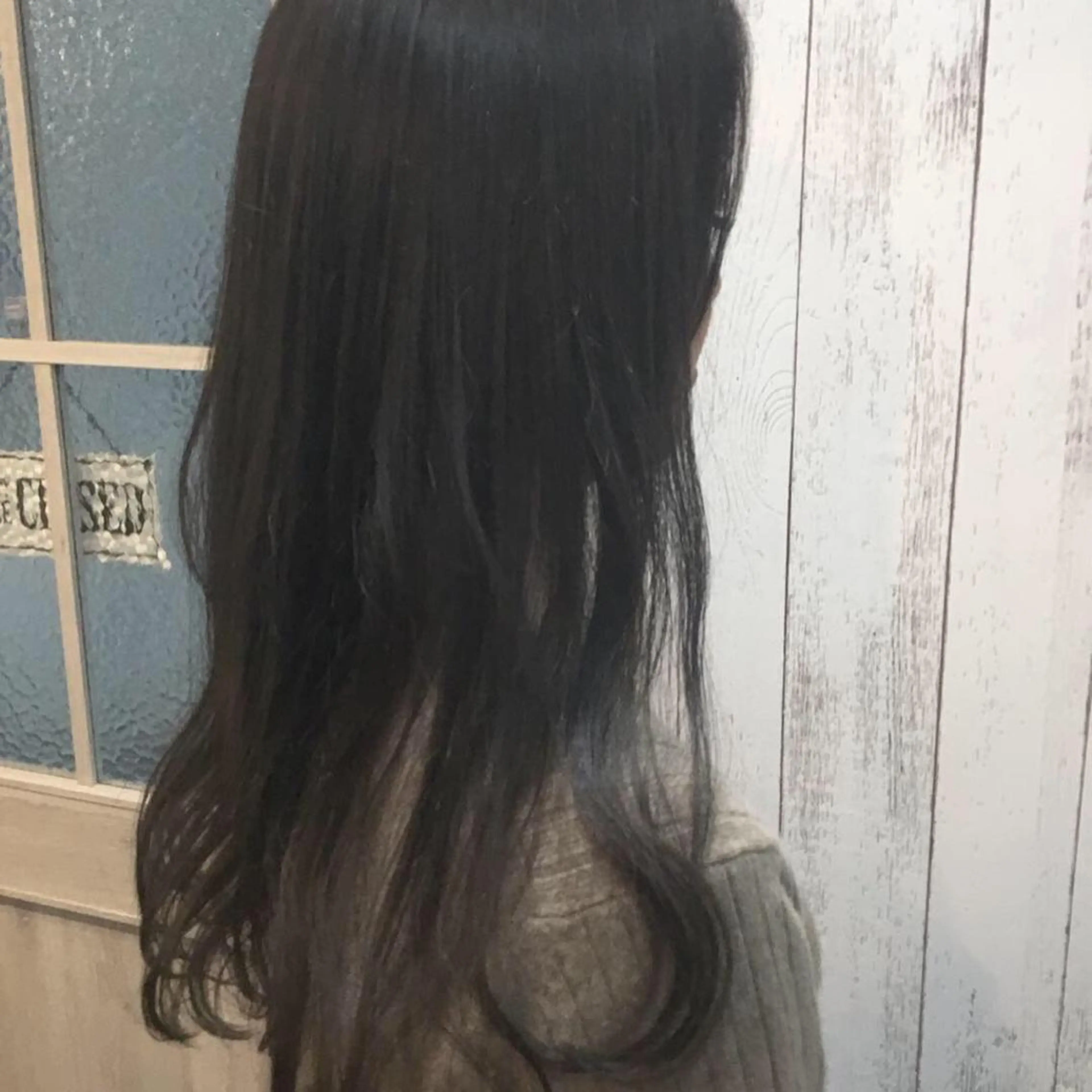 ロング カラー embrace エンブレイスのヘアスタイル