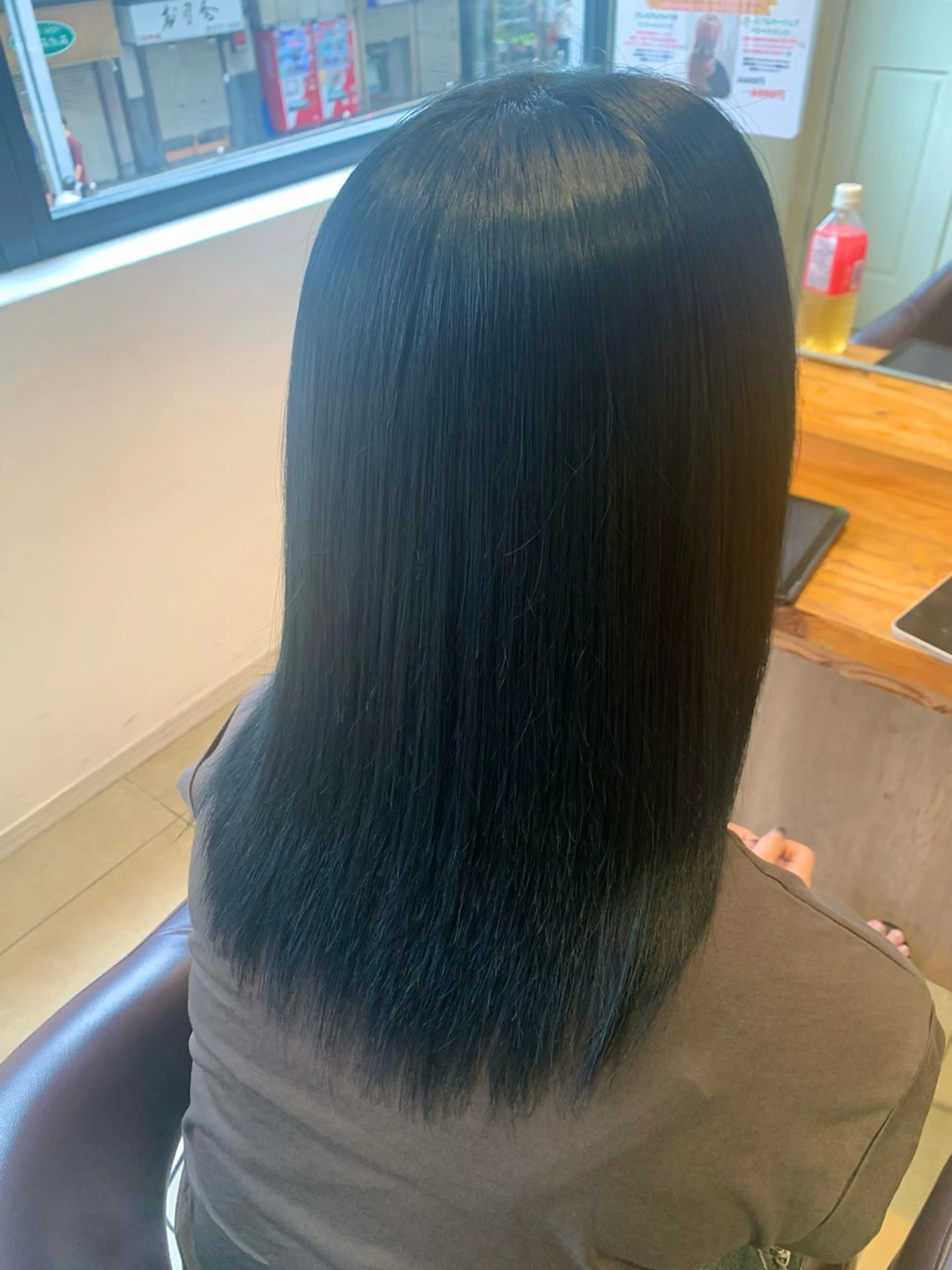 セミロング ヘアカラー 庄司 沙羅のヘアスタイル