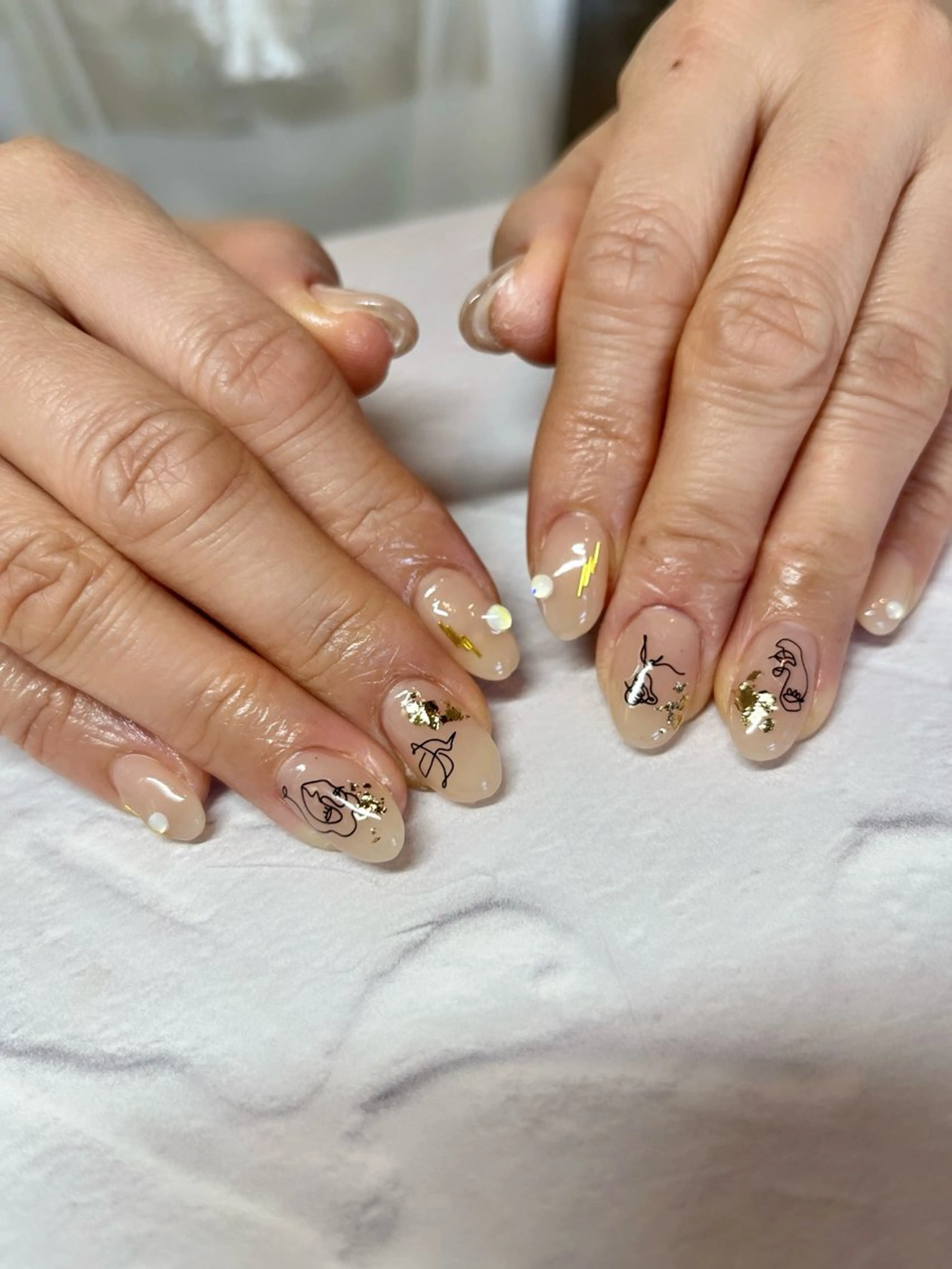 ネイル ハンドネイル li___nail 31のネイルデザイン