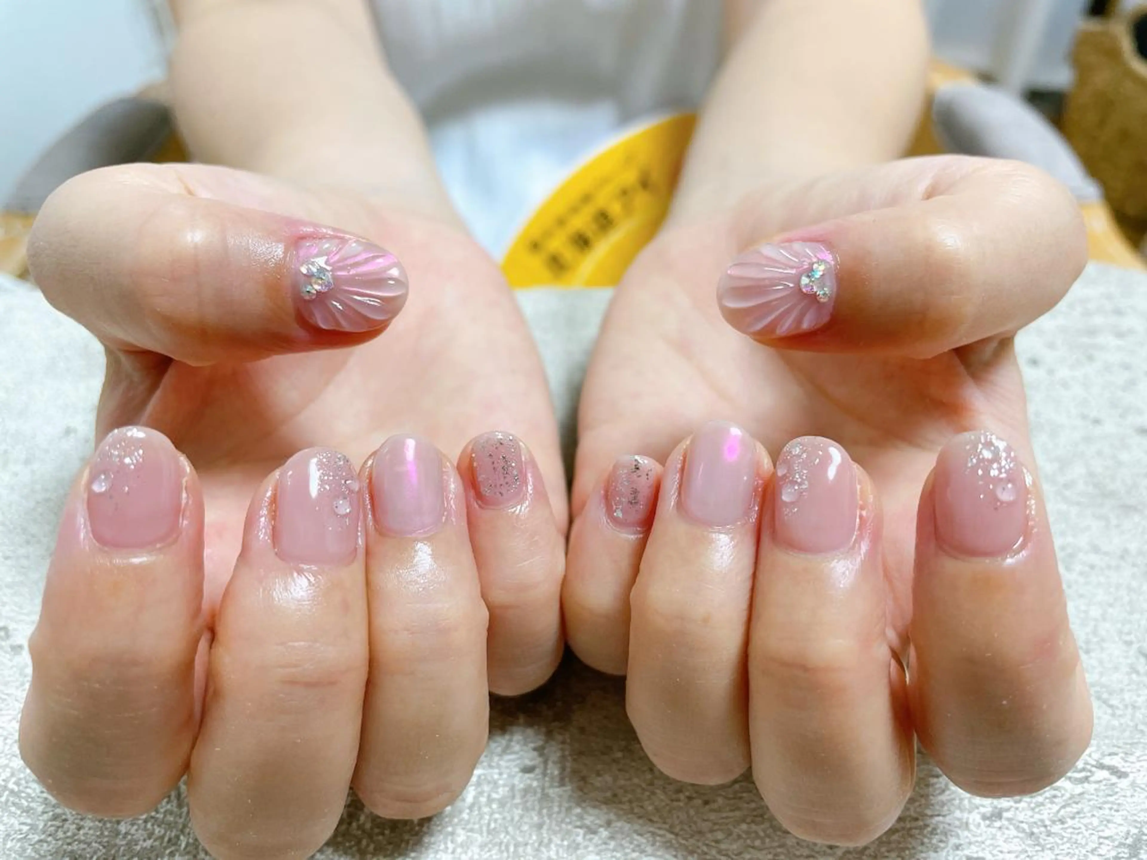 ネイル mogunail &blowのネイルデザイン