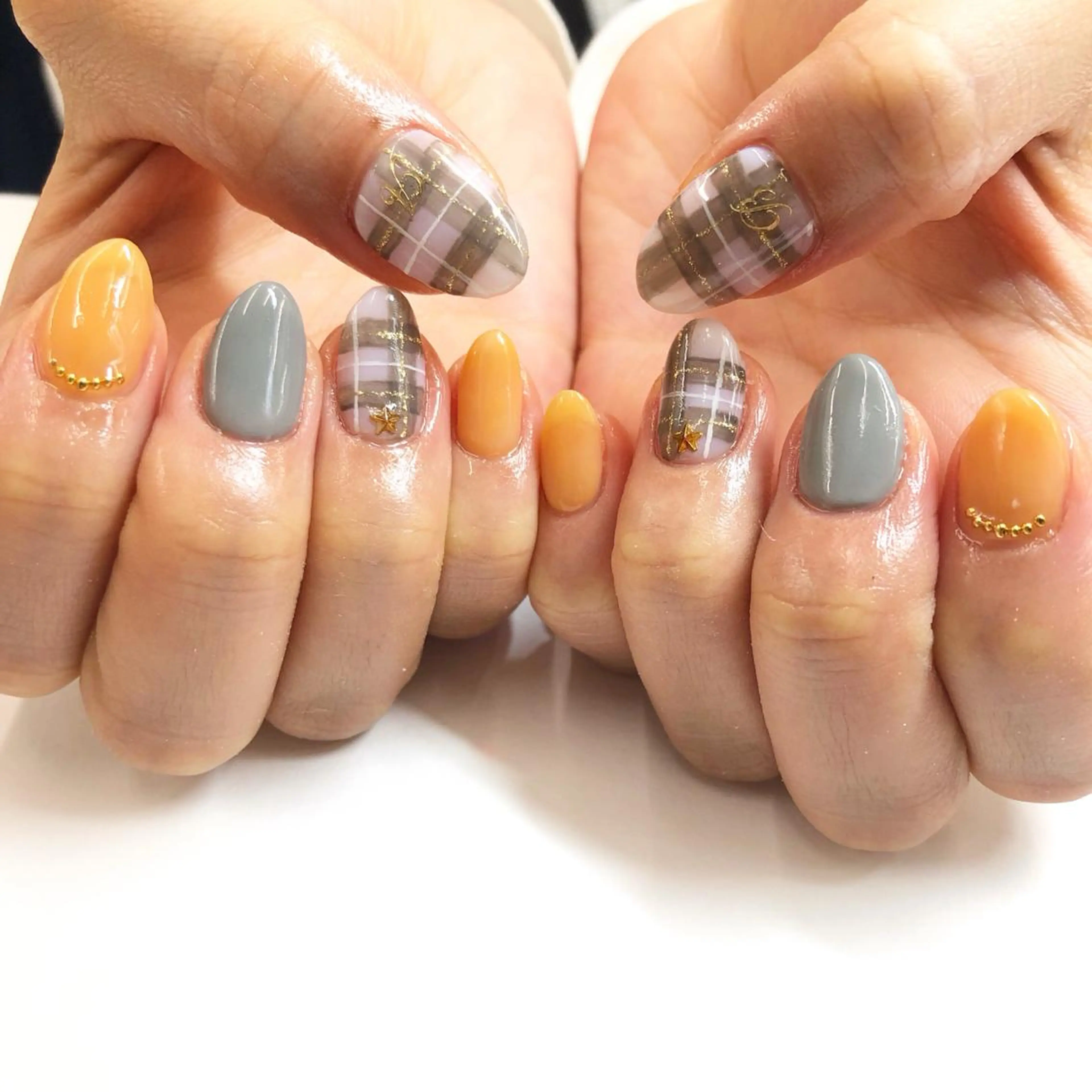 ネイル ハンドネイル フットネイル Minami 🍓のネイルデザイン
