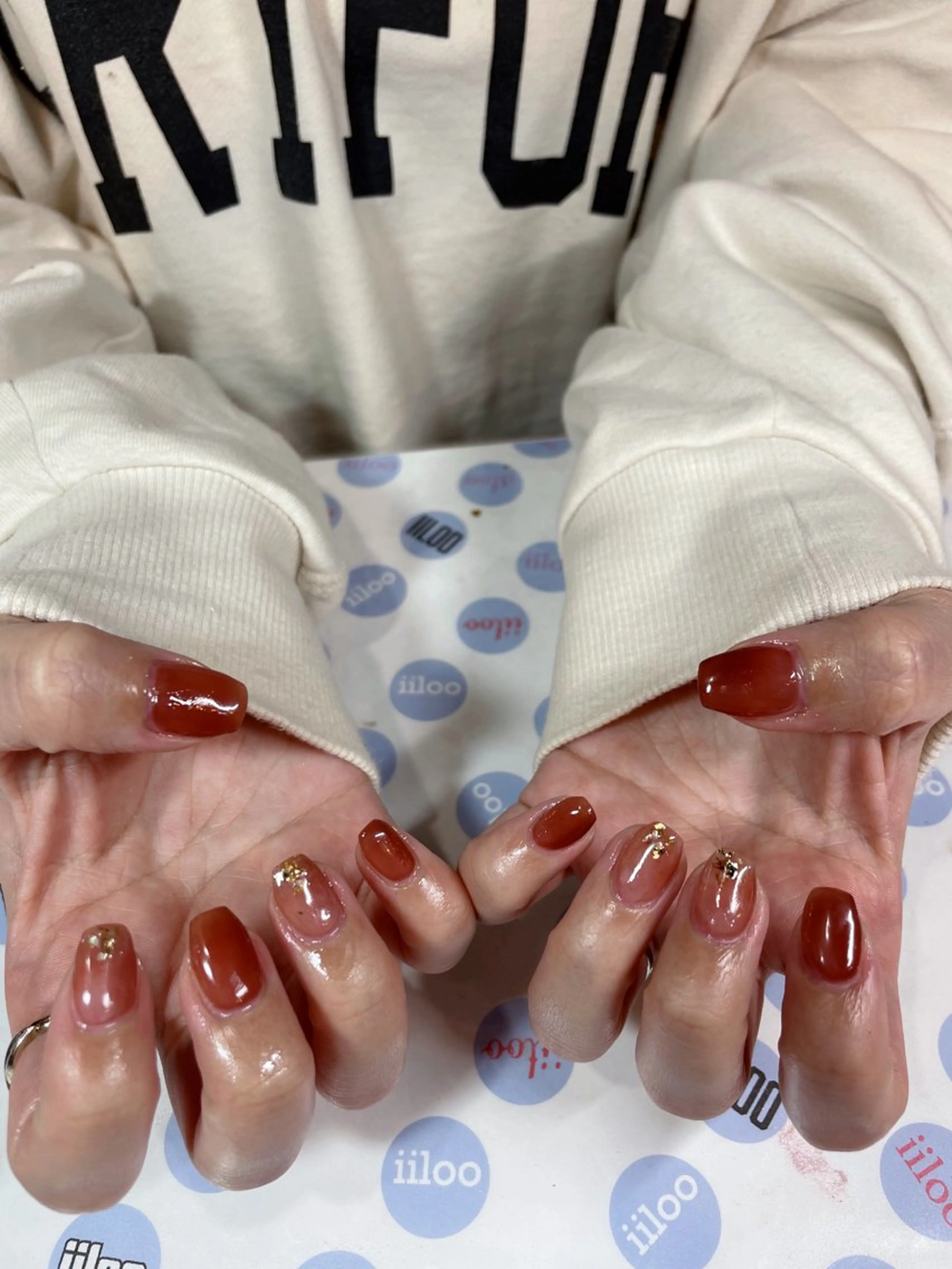 ネイル iiloo aromaworksのネイルデザイン