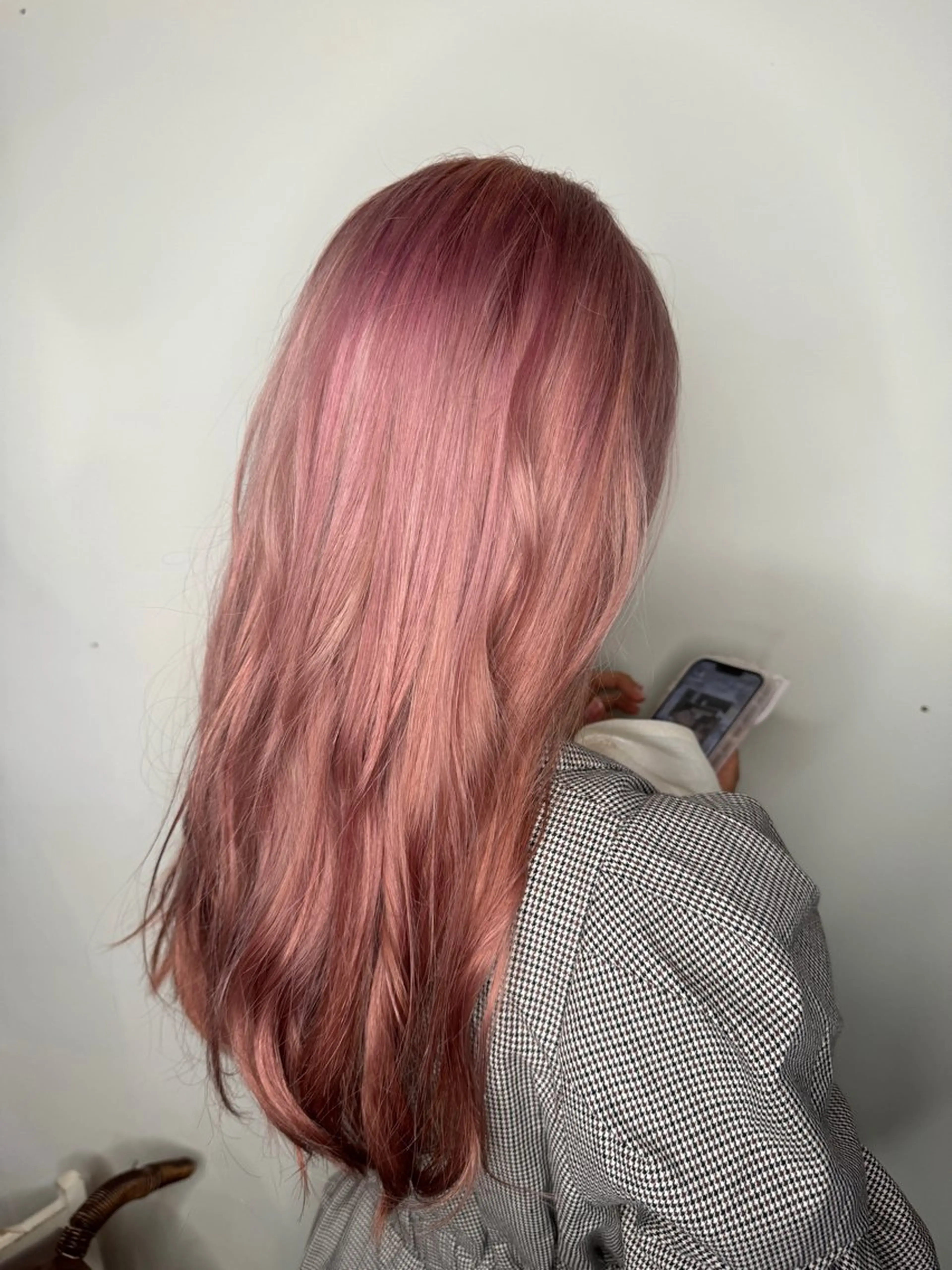 ロング カラー 大塚 しおりのヘアスタイル