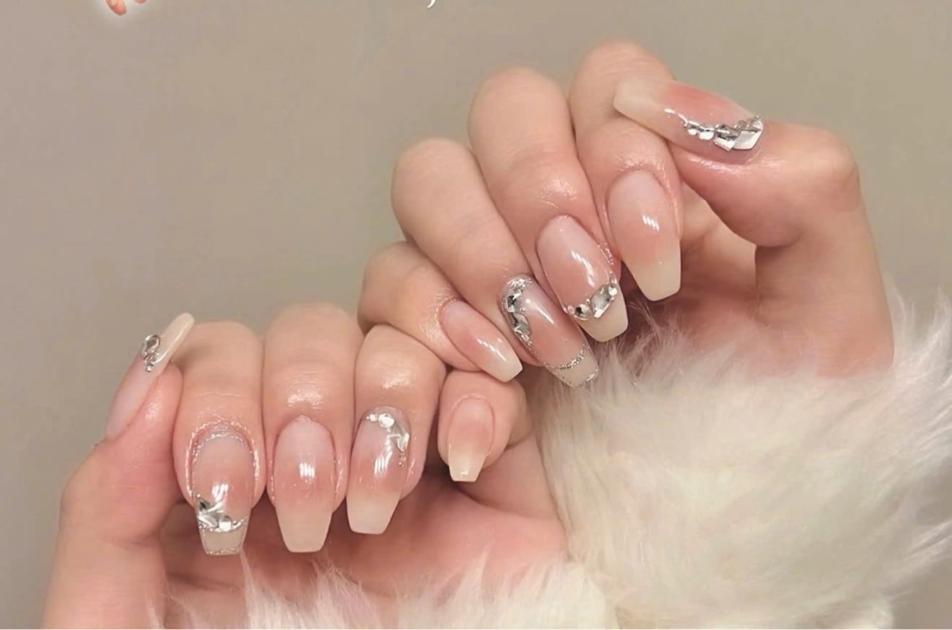 ネイル Lyna 池袋のネイルデザイン