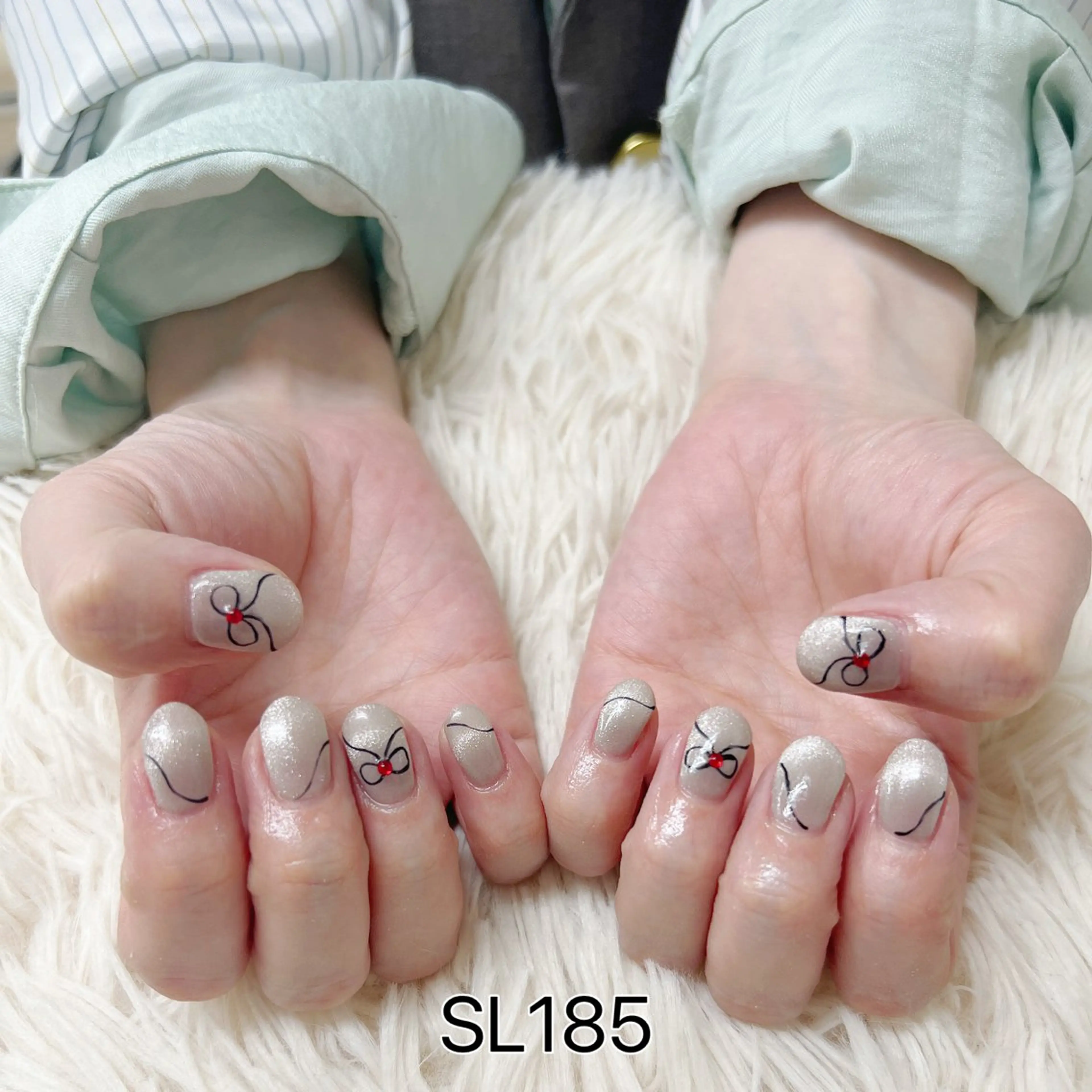 ネイル ハンドネイル Iwamori Yueのネイルデザイン