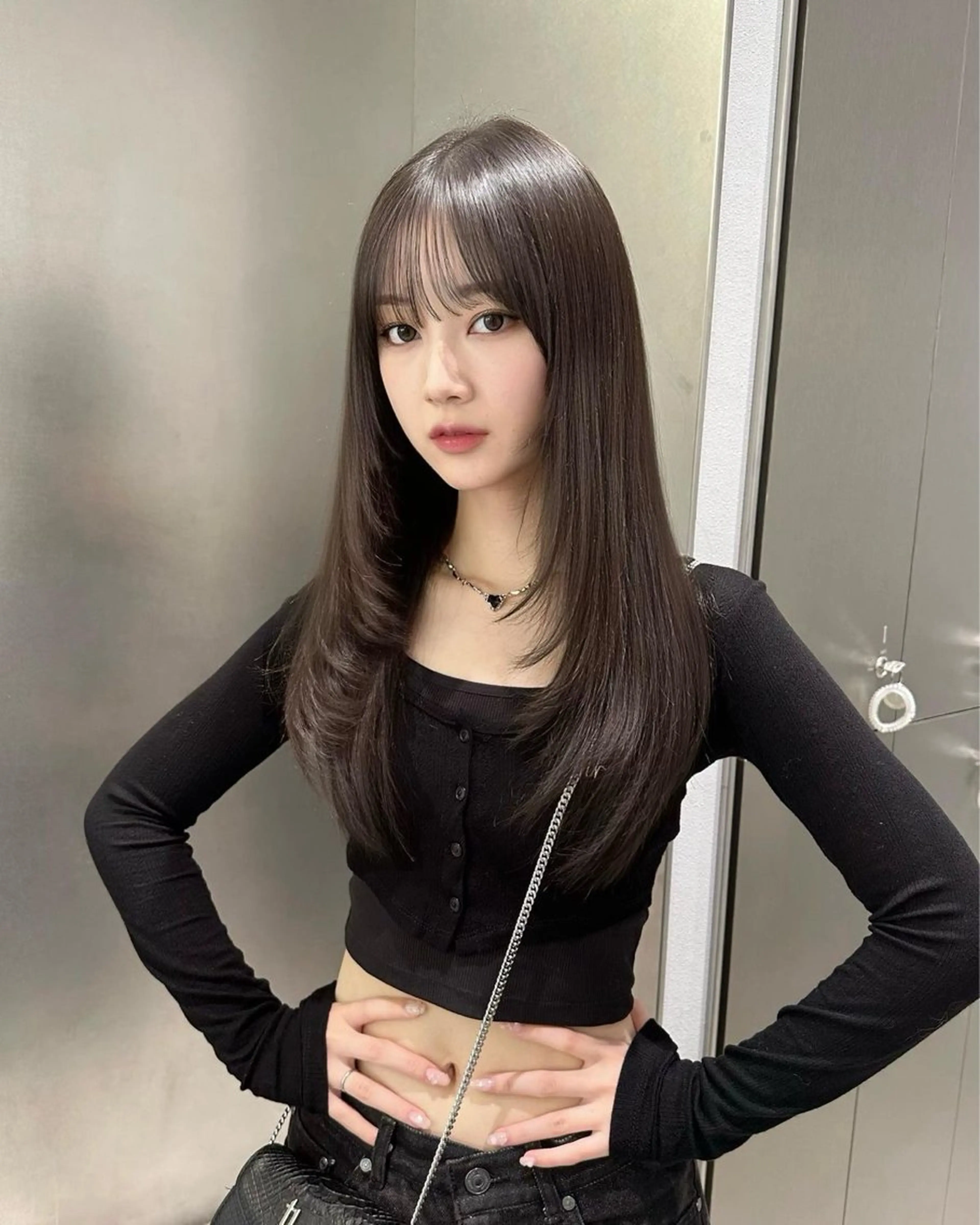 ロング 久我 彩音のヘアスタイル