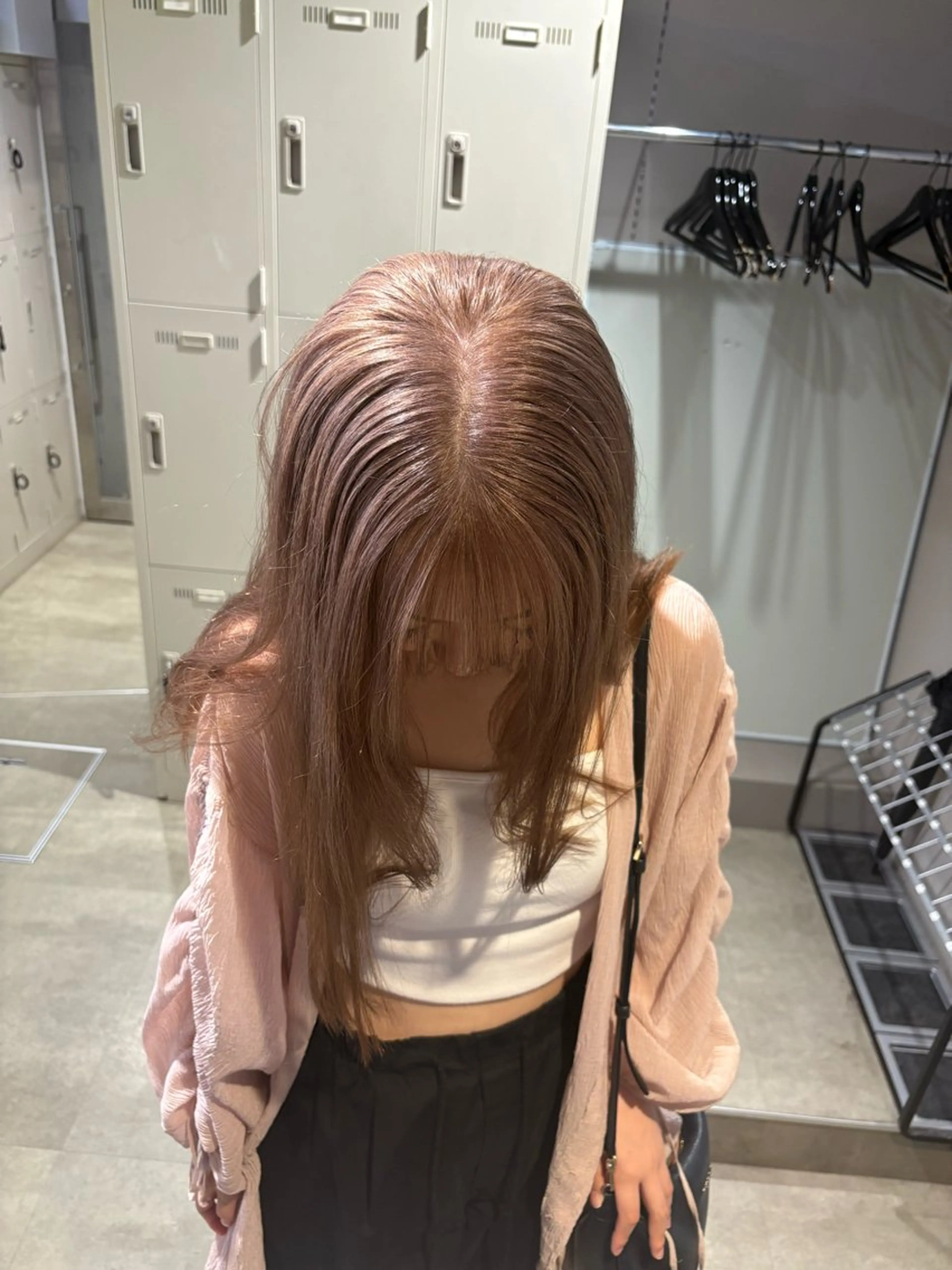 カラー ヘアカラー トリートメント 透明感ベージュ🤎 ナチュラルレイヤーのヘアスタイル